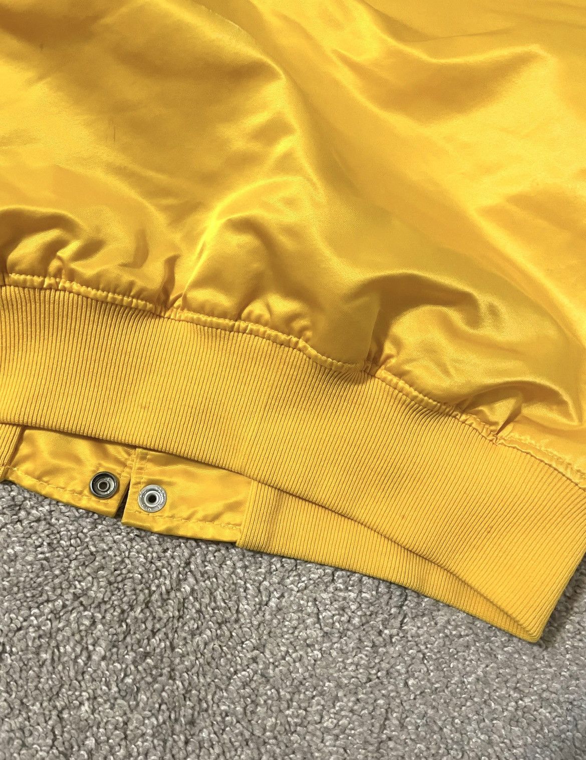 Starter × Vintage Vintage Los Angeles Lakers Starter Jacket Medium Made In USA Size US M / EU 48-50 / 2 - 9 Thumbnail