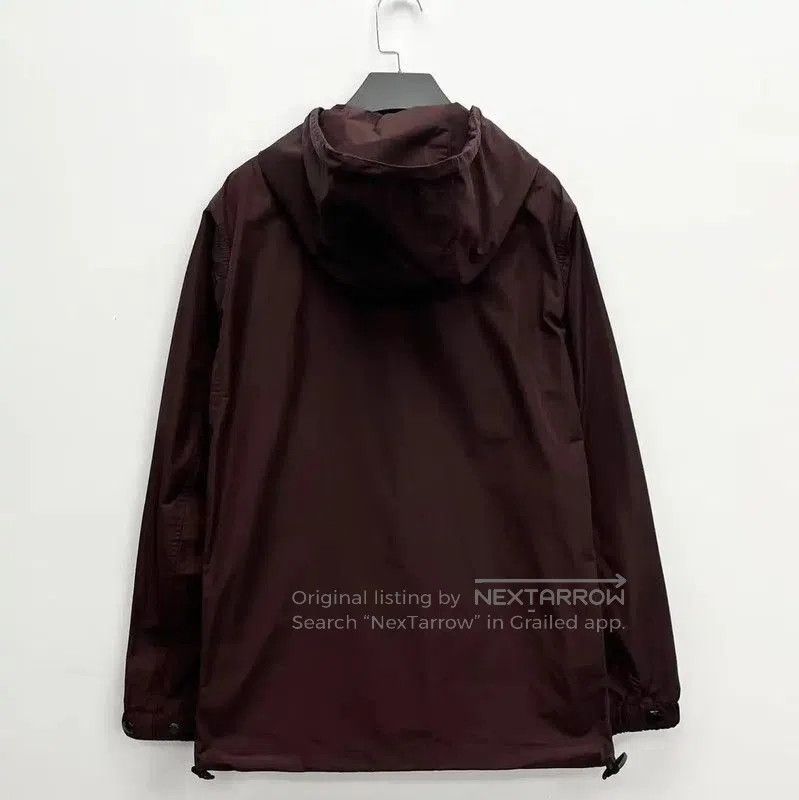 Burberry Burberry Oversized Burgundy Nylon Jacket for Men. Size US XS / EU 42 / 0 - 2 Thumbnail