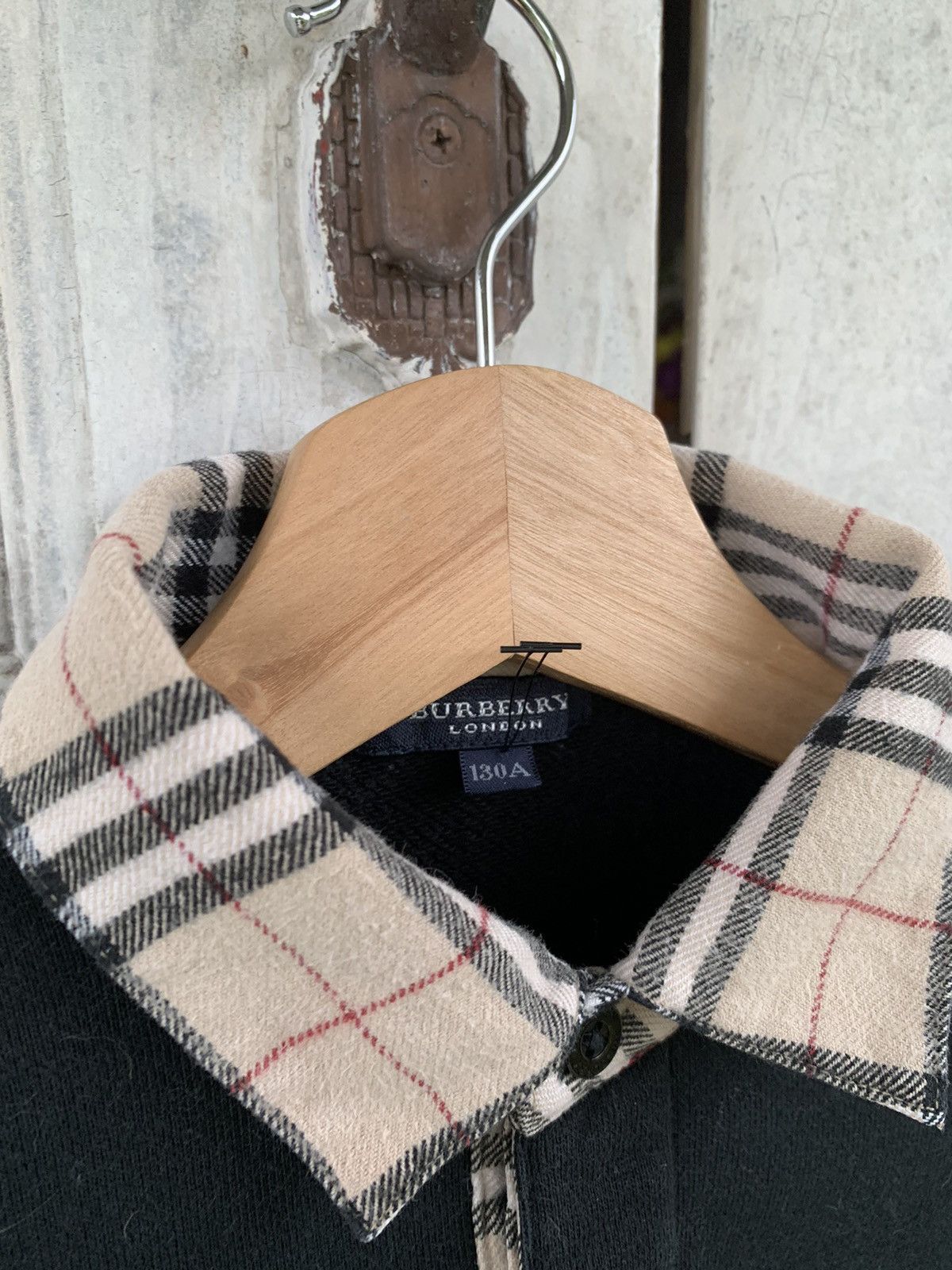 Burberry Rarely Burberry Sweatshirt Nova check casual youth baby kids Size XS / US 0-2 / IT 36-38 - 5 Thumbnail