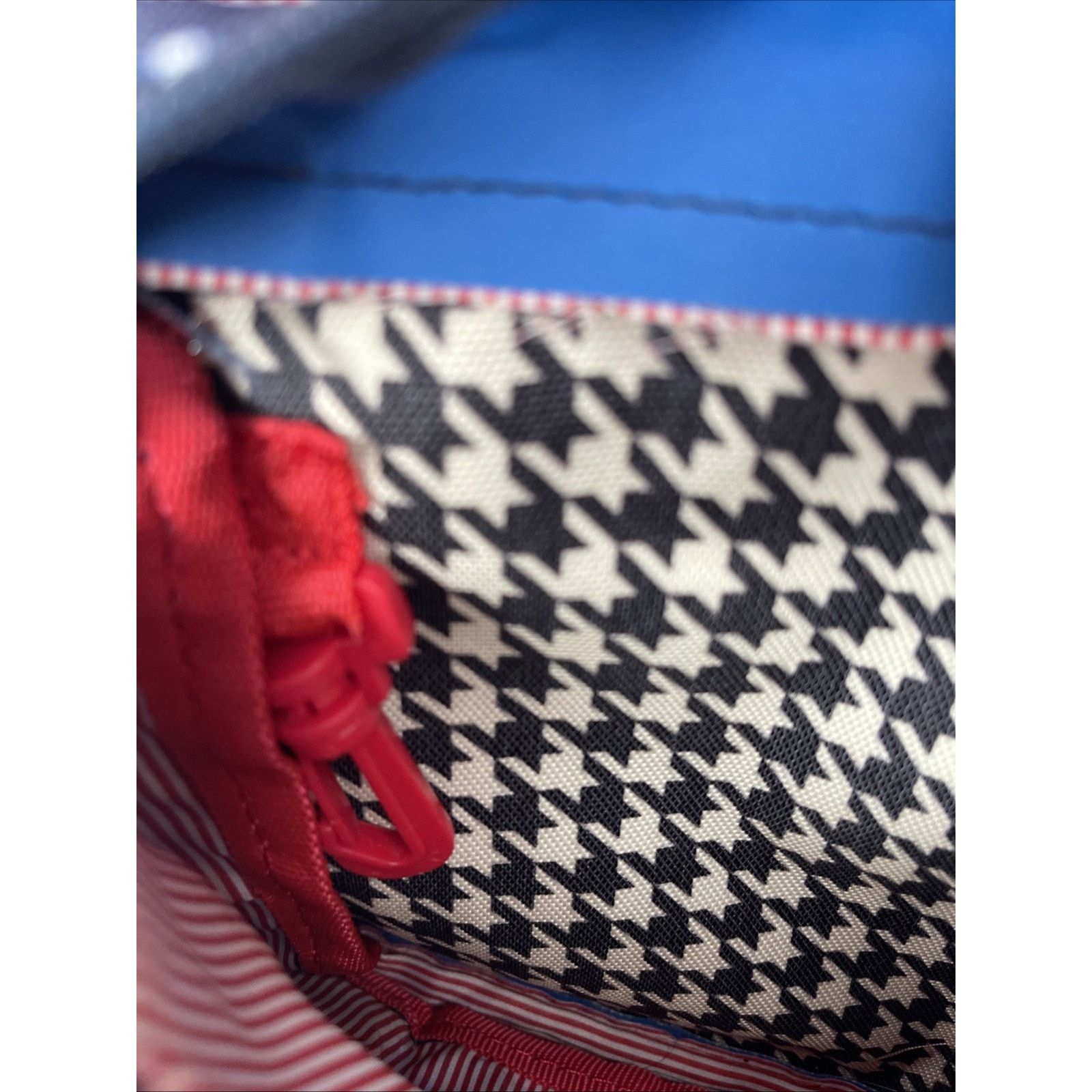 Herschel Supply Co. Herschel Backpack - Laptop Case- Black/ White Exterior-EUC Size ONE SIZE - 12 Thumbnail