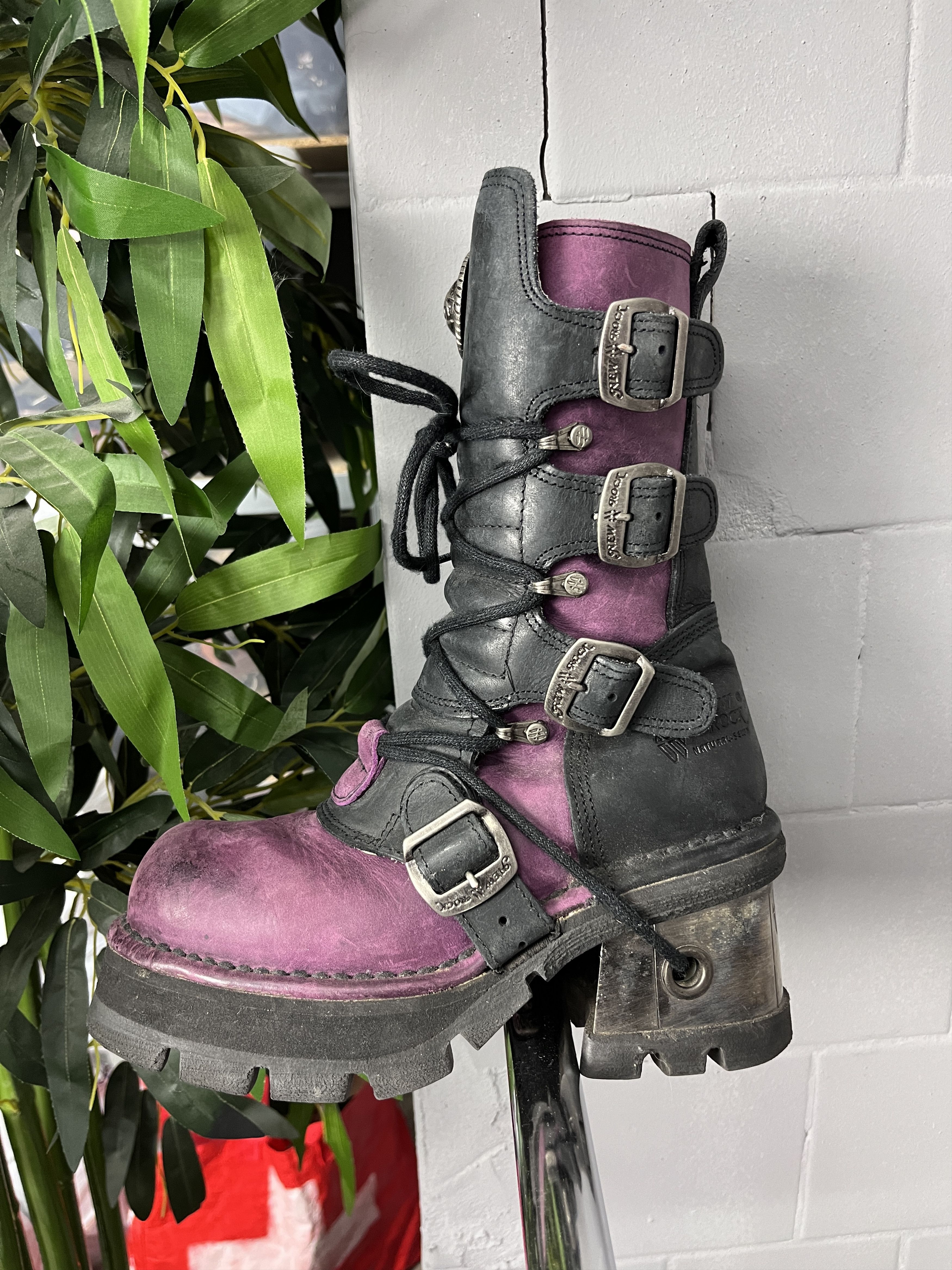 Other 2000s NEW ROCK REACTOR PLATFORM BOOTS PURPLE BLACK - 5052 Size US 6 / EU 39 - 1 Thumbnail