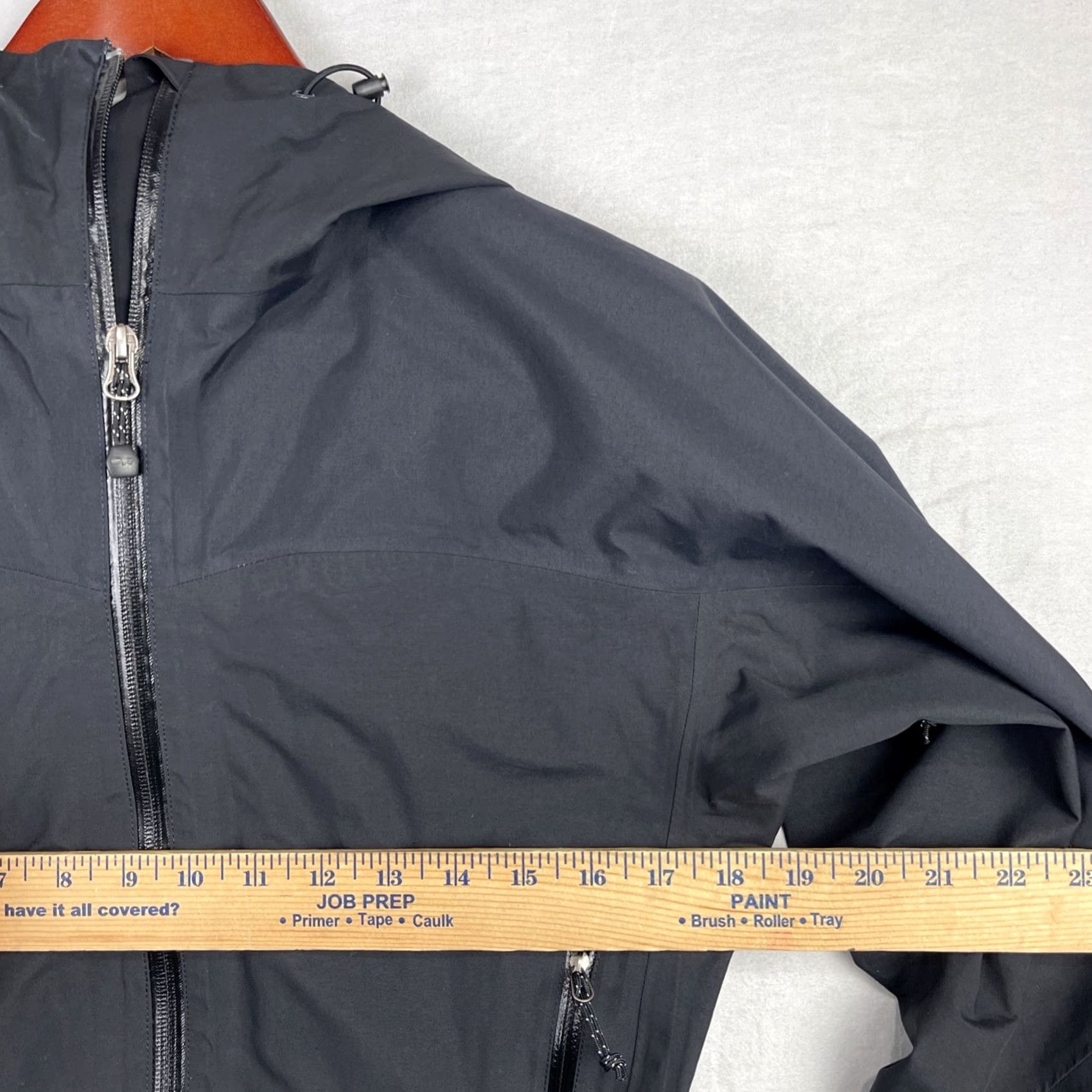 Outdoor Research Outdoor Research Jacket Womens Medium Black Hooded Zip Up Waterproof Taped Seams Size M / US 6-8 / IT 42-44 - 7 Thumbnail