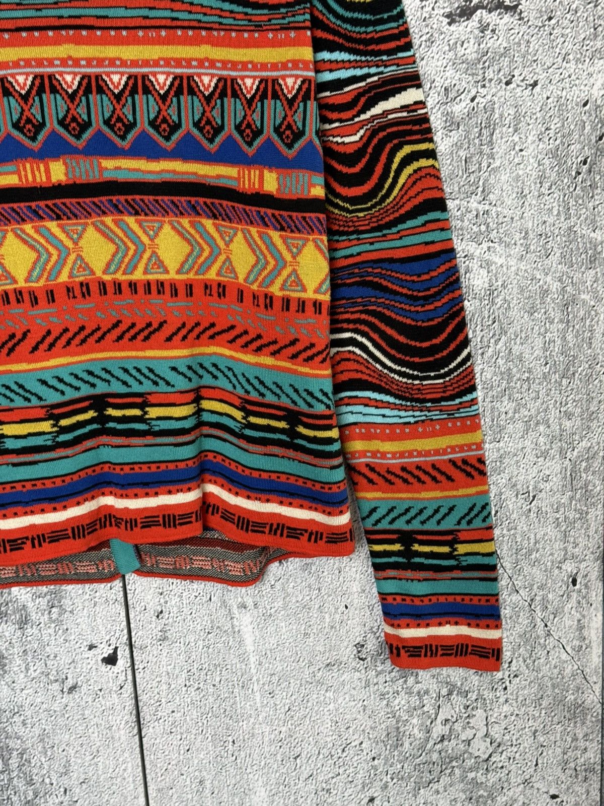 Coogi IVKO Button Cardigan Colorful Knit Ethnic Pattern Sweater Size S / US 4 / IT 40 - 12 Thumbnail