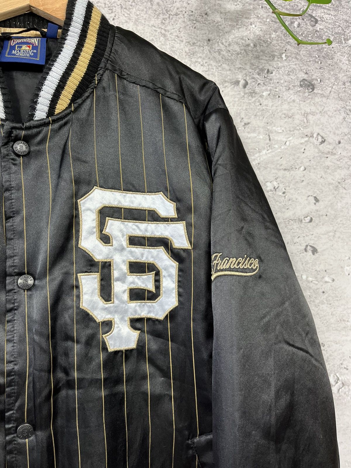 Cooperstown Collection San Francisco Giants NBL satin bomber jacket Size US L / EU 52-54 / 3 - 3 Thumbnail