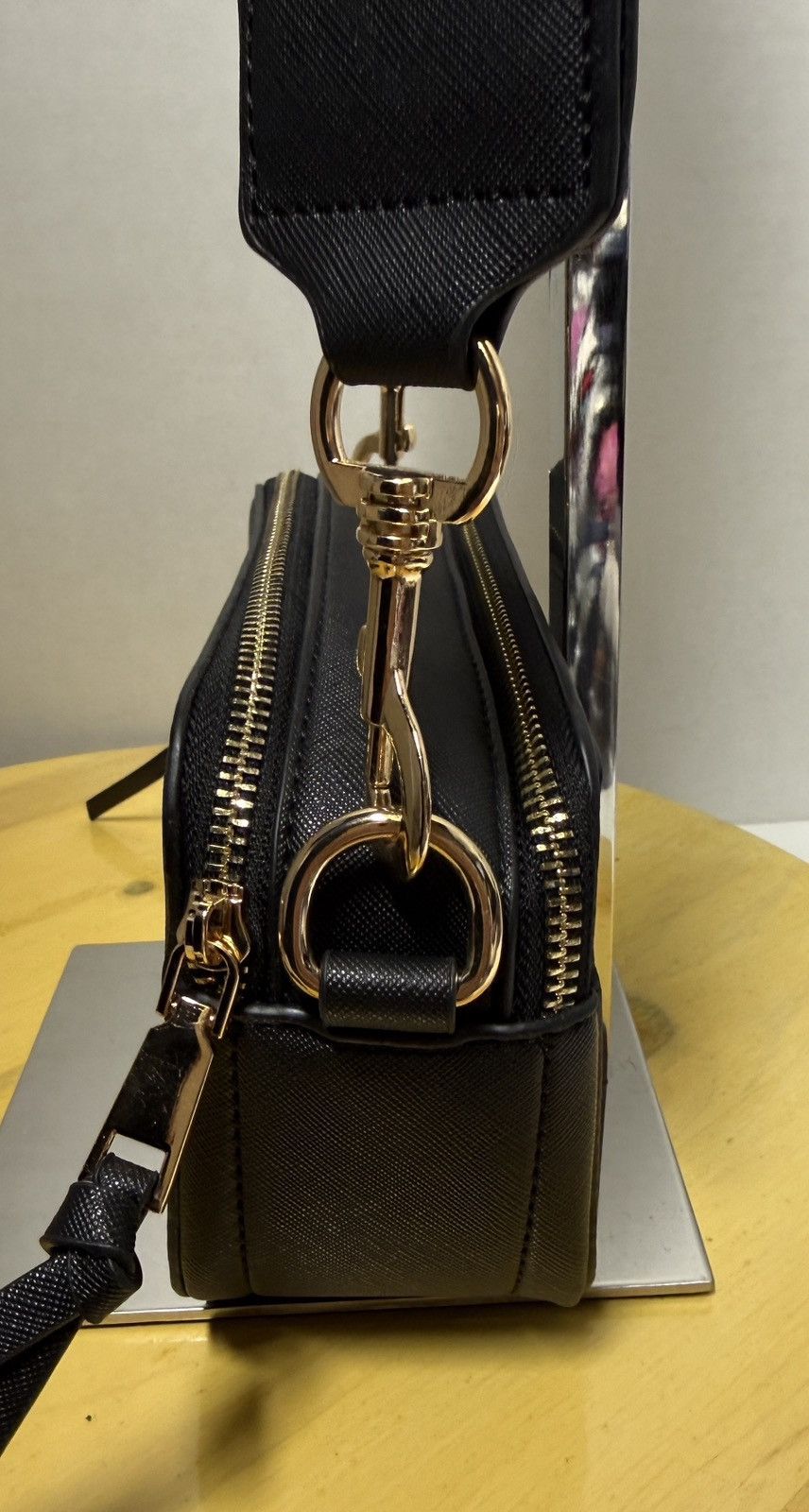 Marc Jacobs Marc Jacobs Black Saffiano Leather Snapshot Camera Bag Size ONE SIZE - 4 Thumbnail