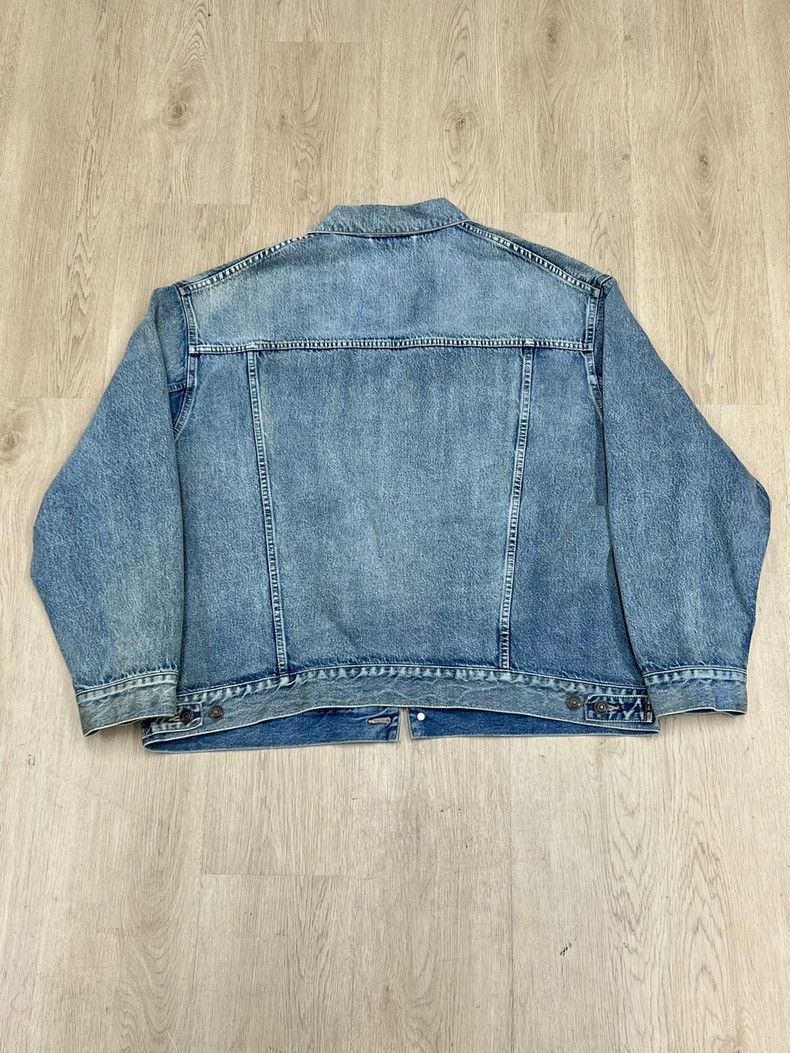 Balenciaga Balenciaga Embroidered Logo Denim Jacket L Size Size US L / EU 52-54 / 3 - 7 Thumbnail