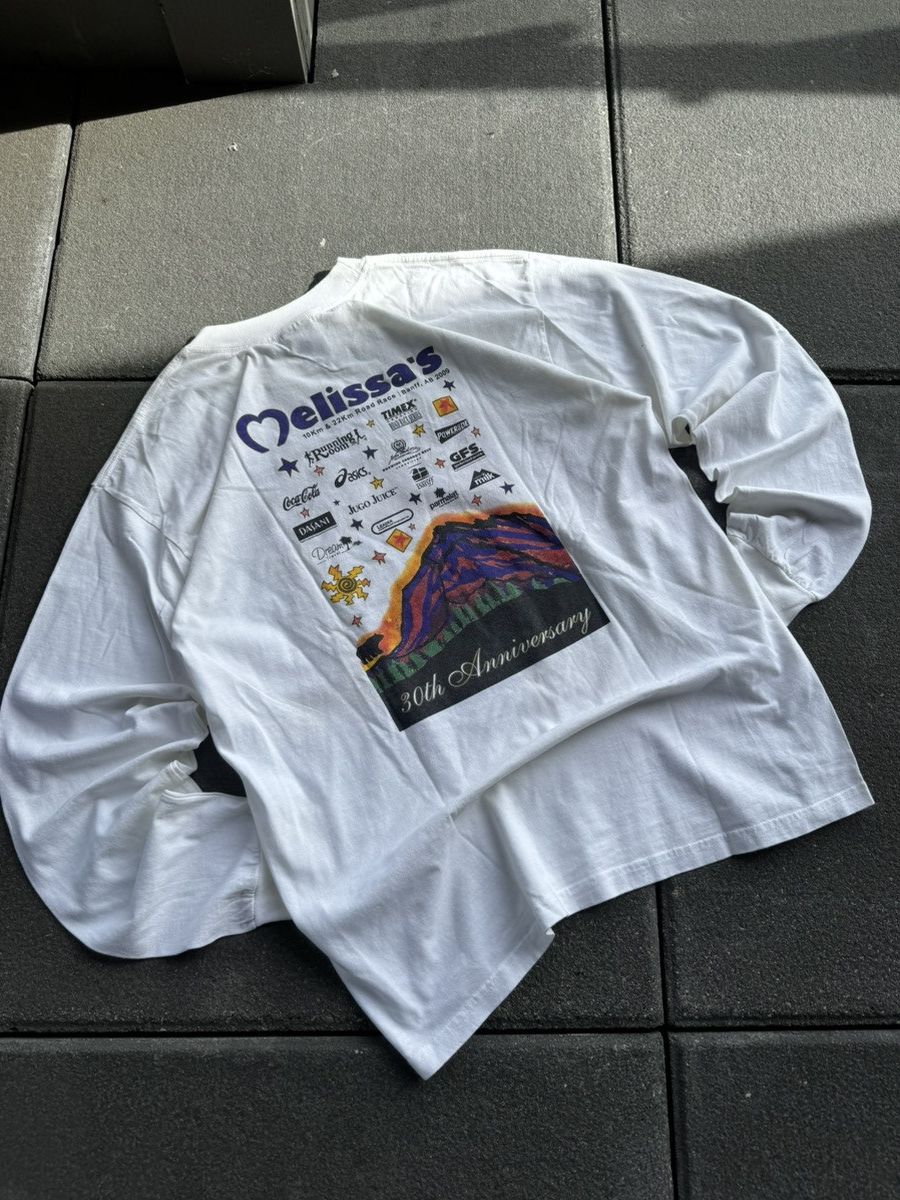 Gildan CRAZY Y2K BANFF GRAPHIC LONGSLEEVE Size US L / EU 52-54 / 3 - 2 Thumbnail