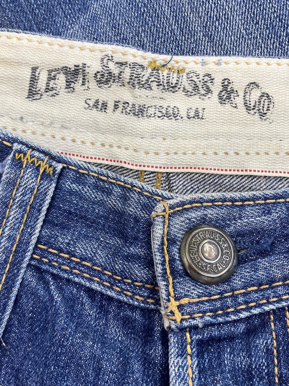 Levi's Levi’s Whiskers Faded Blue Wash Style Loose Jeans Size US 29 - 10 Thumbnail