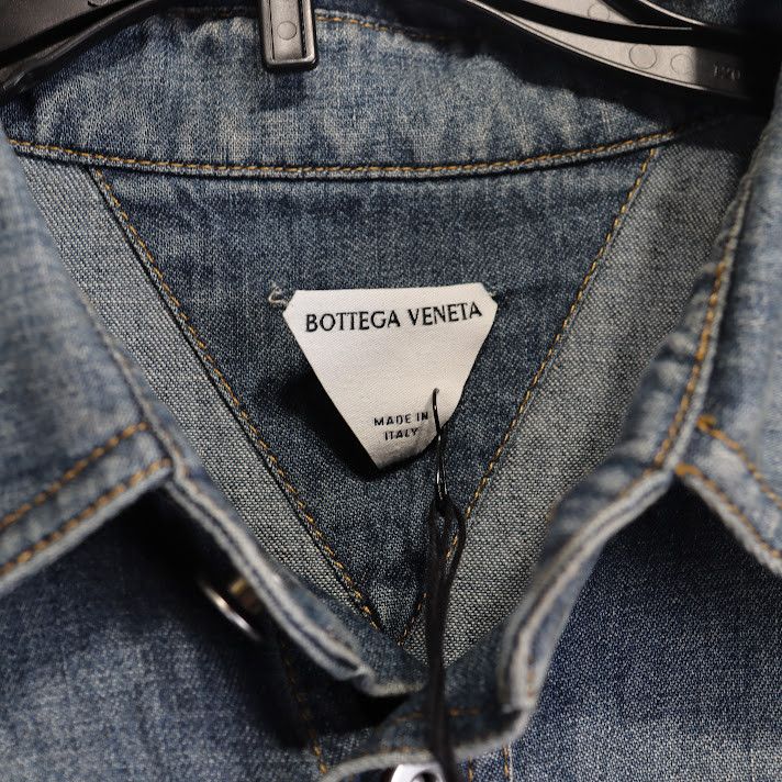Bottega Veneta o1rshd1 Orignal Light Denim Shirt in Indigo Size US S / EU 44-46 / 1 - 10 Thumbnail