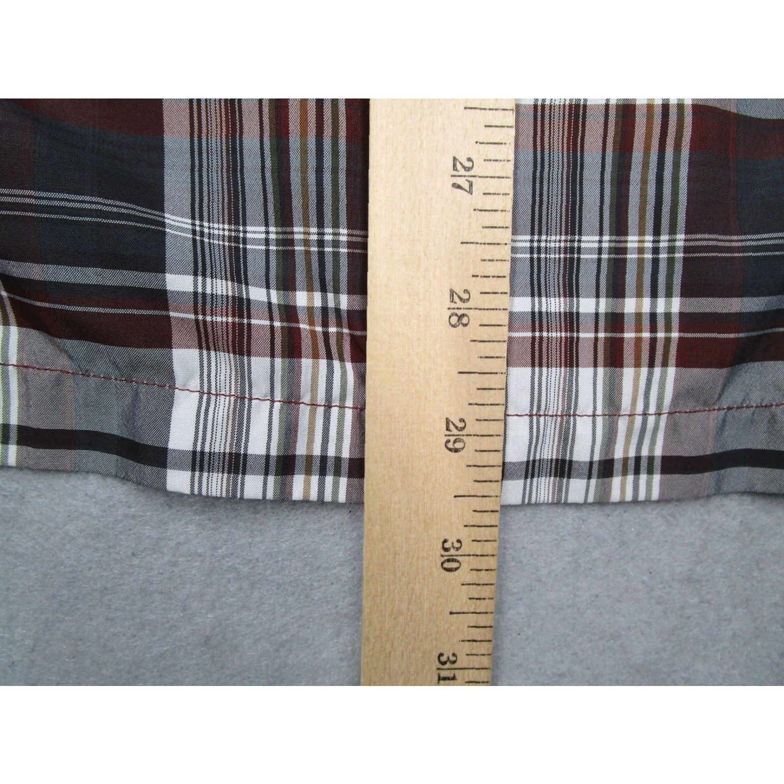 Logo 7 VINTAGE Kuhl Men's Shirt Casual Short Sleeve Plaid Button Up Red Cotton Outdoor Hiking Recreation L Size US L / EU 52-54 / 3 - 7 Thumbnail