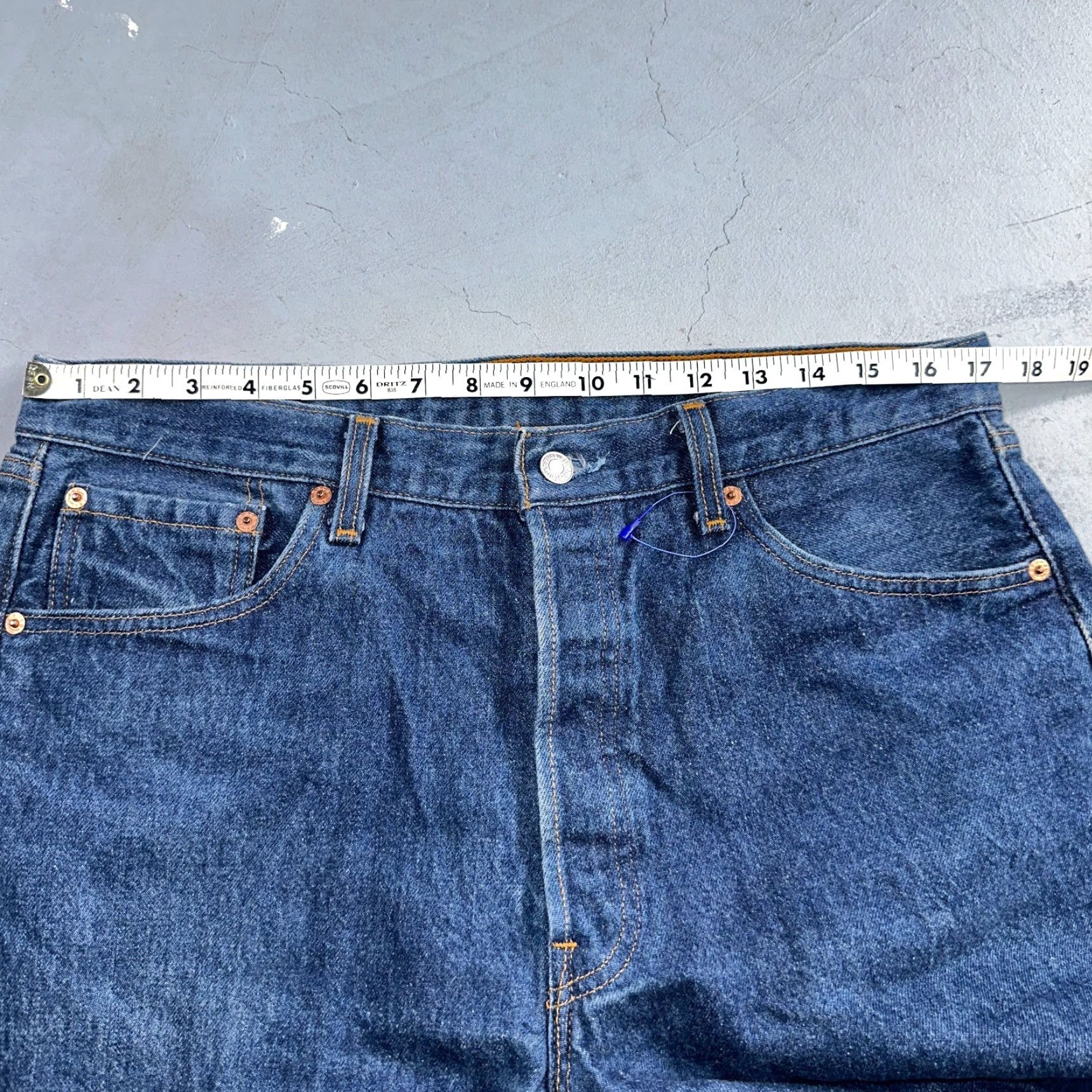 Levi's VINTAGE Levi's 501 Jeans Men 36x36 Dark Wash Straight Leg 90s USA Classic Denim Size US 36 / EU 52 - 7 Thumbnail