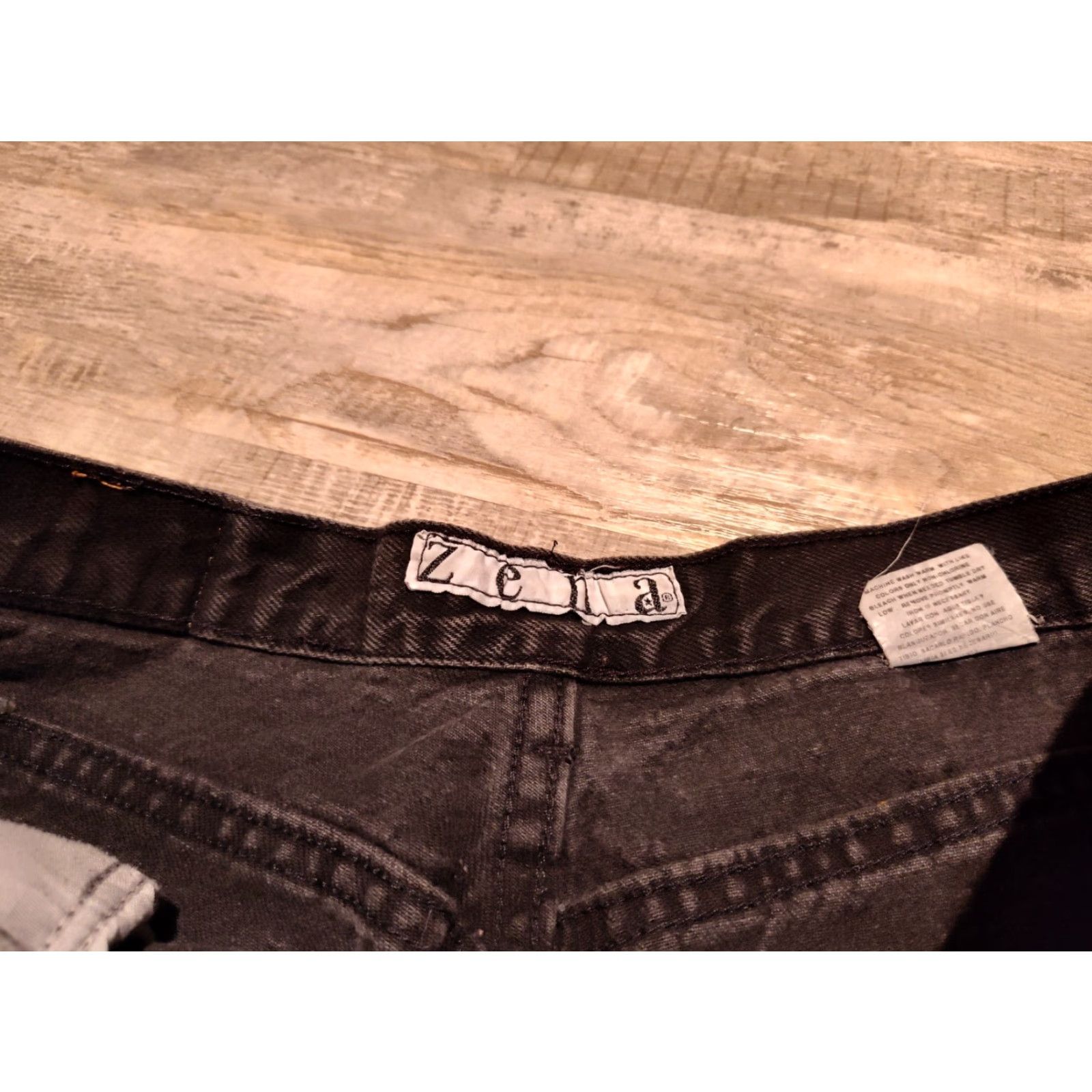 Vintage VINTAGE ZENA Mom Jeans Black High Rise Women's Size 16 100% Cotton US Made Floral Paint 90s Fashion Size 38" / US 16 / IT 52 - 6 Thumbnail