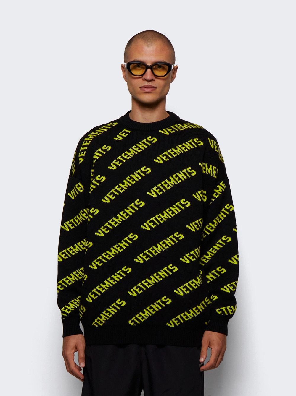 Vetements RARE Neon All Over Monogram Pattern Logo Knit Fine Wool FW22 Size US S / EU 44-46 / 1 - 15 Thumbnail