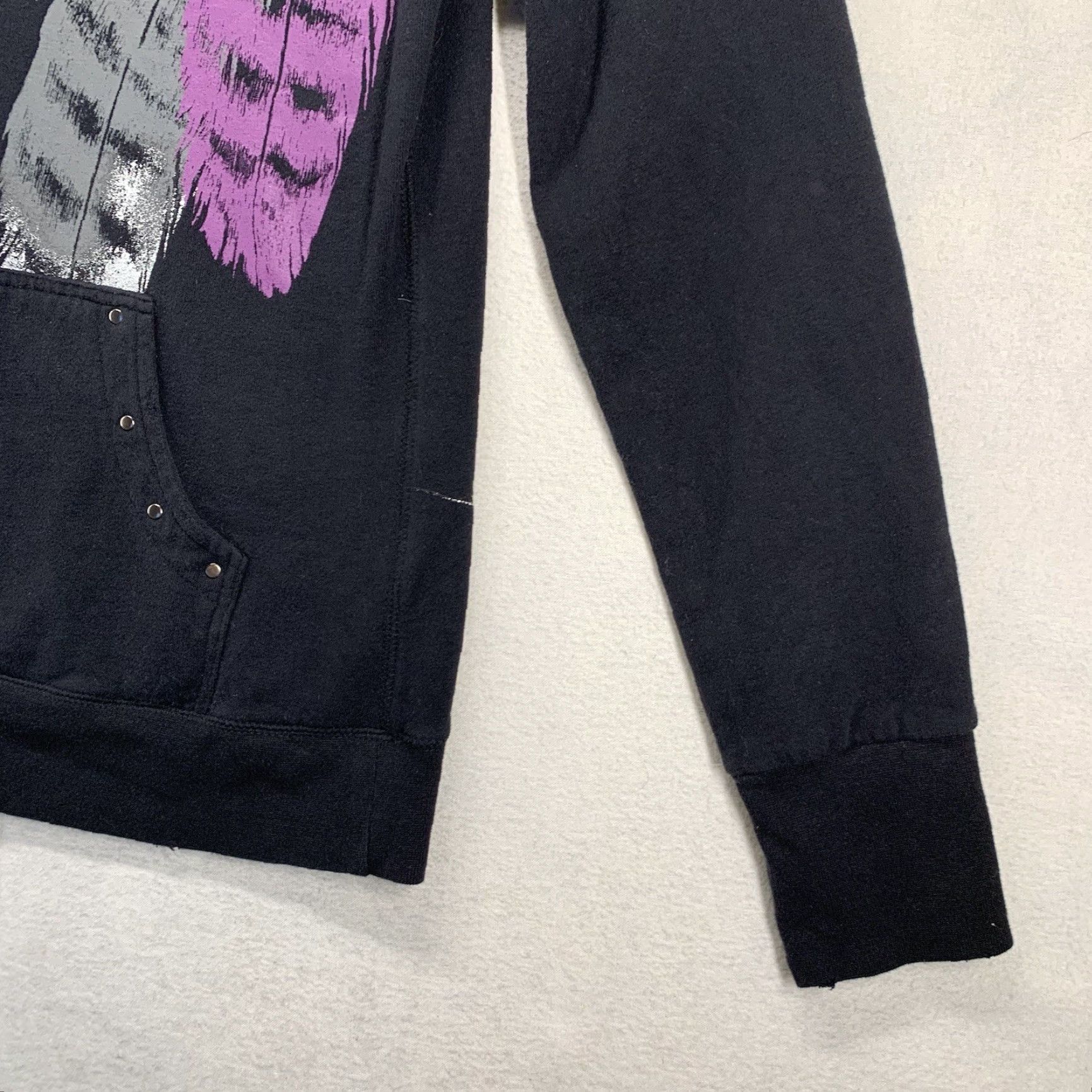 Vintage VINTAGE ROXY Hoodie Women's M Purple Black 90s Beach Grunge Surfer Girl Logo Graphic Print Hooded Pockets Crew Neck All Seasons Size M / US 6-8 / IT 42-44 - 7 Thumbnail