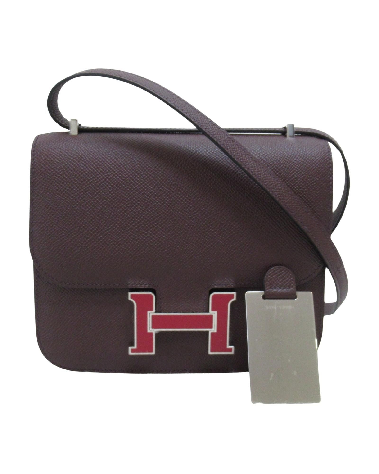 image of Hermes Brown Leather Shoulder Bag With Versatile Design And Timeless Elegance, Women's