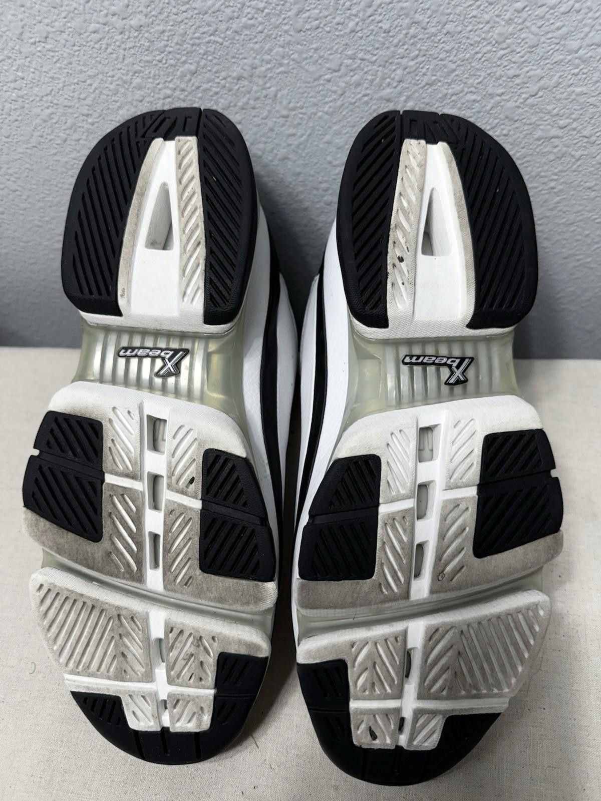 Reebok VINTAGE Reebok Men's Midtop Basketball Shoes Size 9 White Size US 9 / EU 42 - 5 Thumbnail