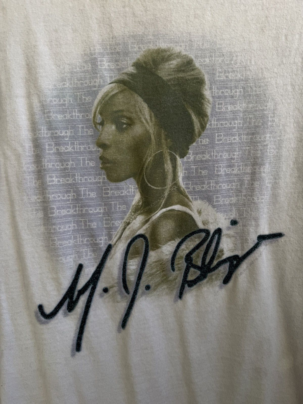Vintage Vintage Mary J Blige Tshirt Size US M / EU 48-50 / 2 - 4 Thumbnail