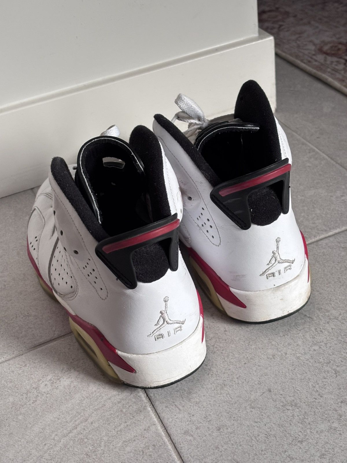 Jordan Brand Jordan 6 white red Size US 9.5 / EU 42-43 - 3 Thumbnail