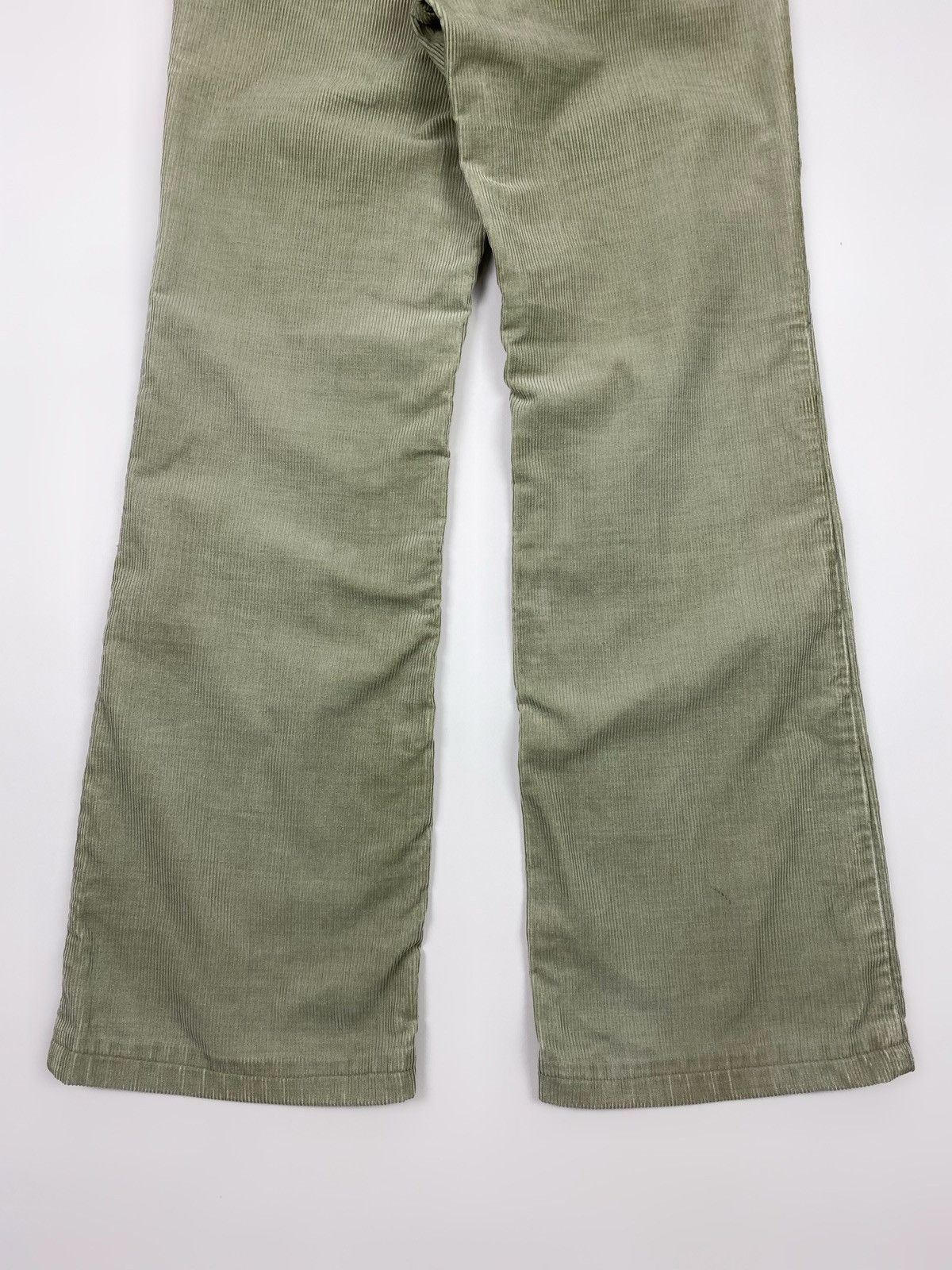 Levi's 1970’s Levi’s White Tab Bell Bottom Corduroy Flares Pants Size US 31 - 19 Thumbnail