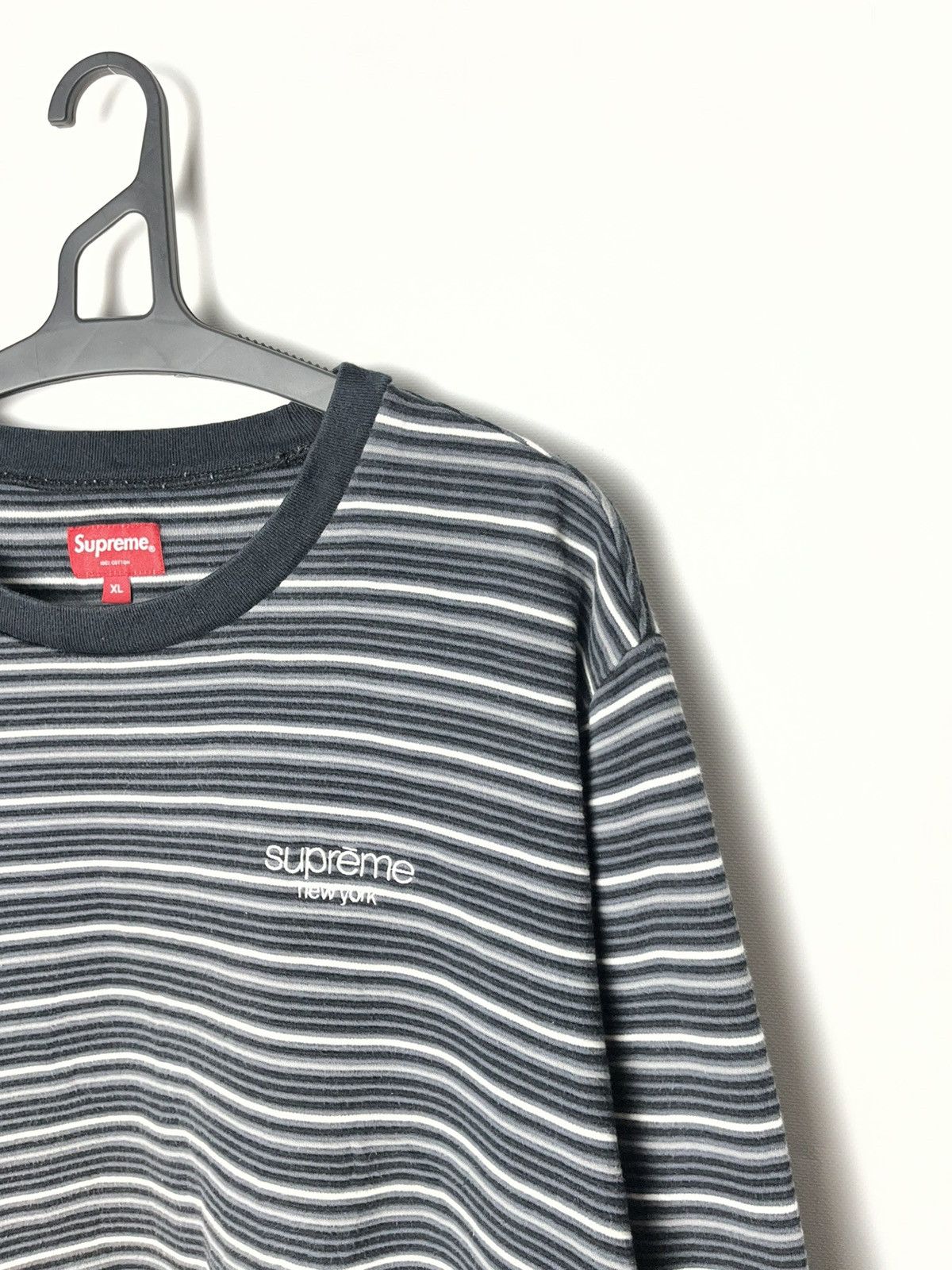 Supreme Supreme Raised Stripe Top Black FW17 Size US XL / EU 56 / 4 - 2 Thumbnail