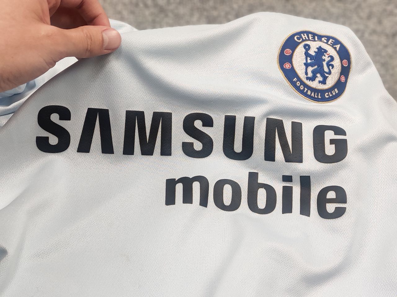 Umbro Vintage Chelsea Umbro 2005 06 Away soccer Jersey T-Shirt Size US XL / EU 56 / 4 - 15 Thumbnail
