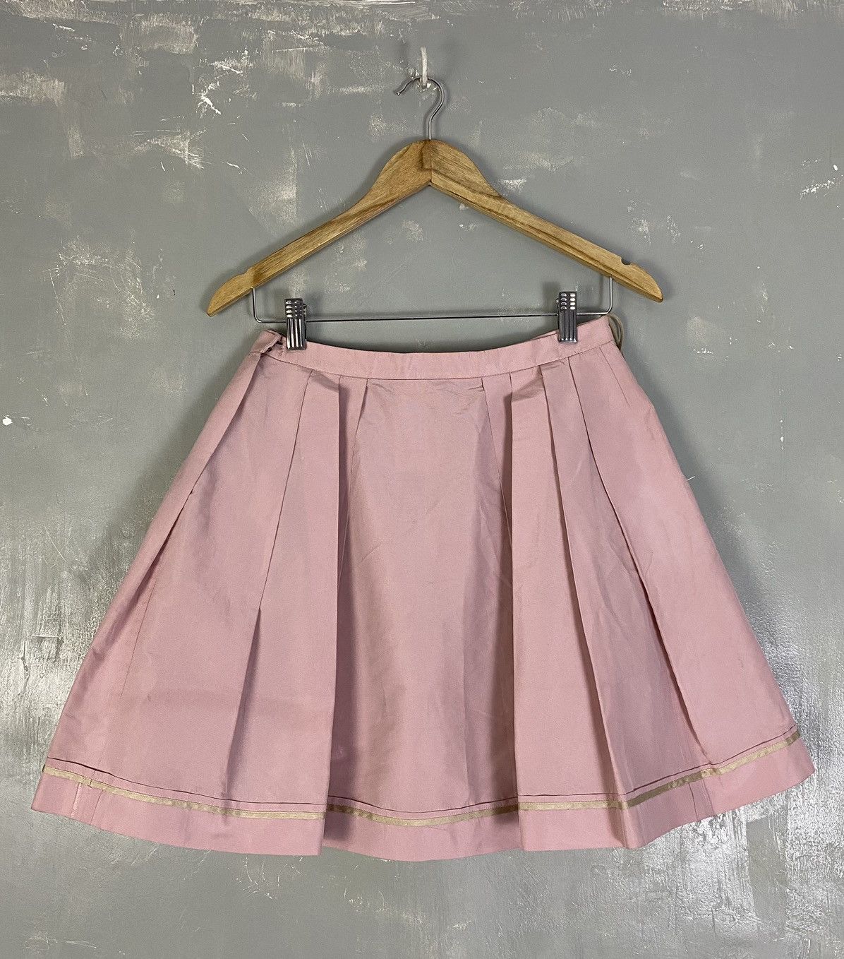Miu Miu Miu Miu Pleated Skirt Size 26" / US 2 / IT 38 - 4 Thumbnail
