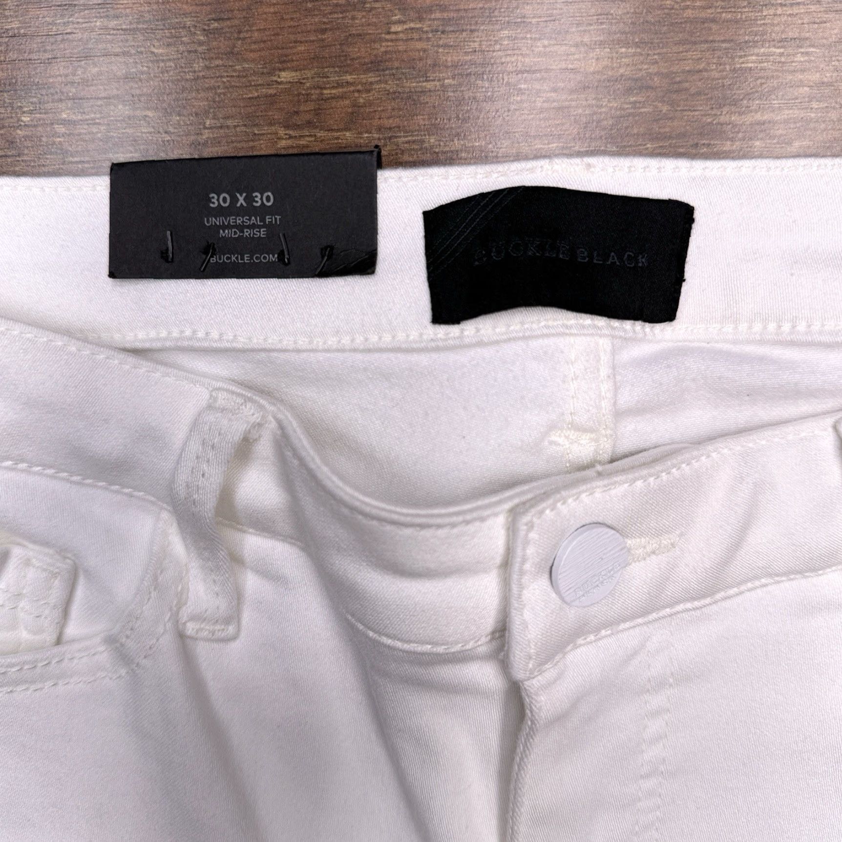Vintage Buckle White Classic Skinny Jeans Womens 30x30 Stretch Fit Zip Button 5-Pocket Denim Regular 30 Inseam City Logo New with Tags Size 30" / US 8 / IT 44 - 2 Thumbnail