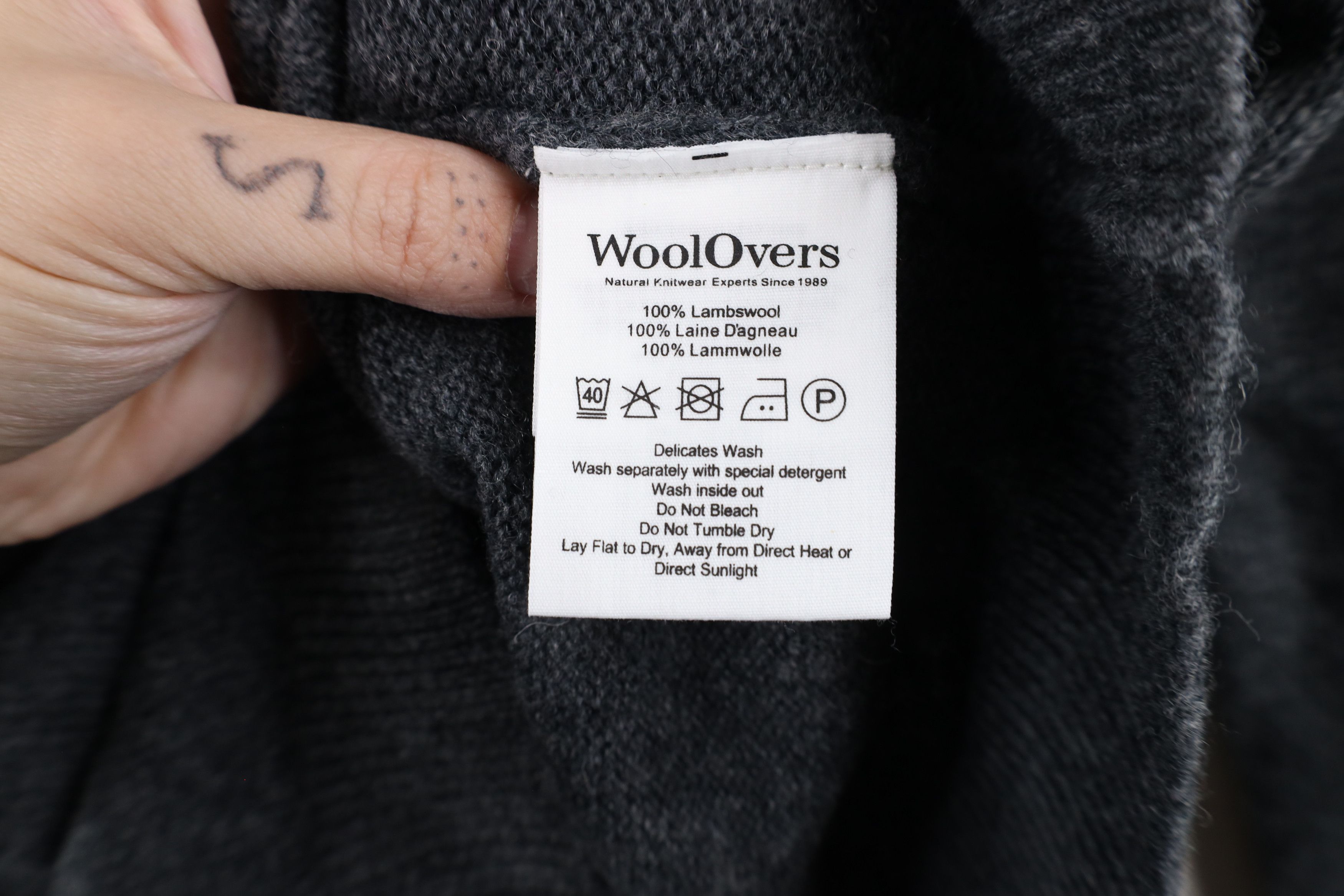 Vintage Vintage 90s Streetwear Wool Knit V-Neck Sweater Heather Gray Size US S / EU 44-46 / 1 - 5 Thumbnail