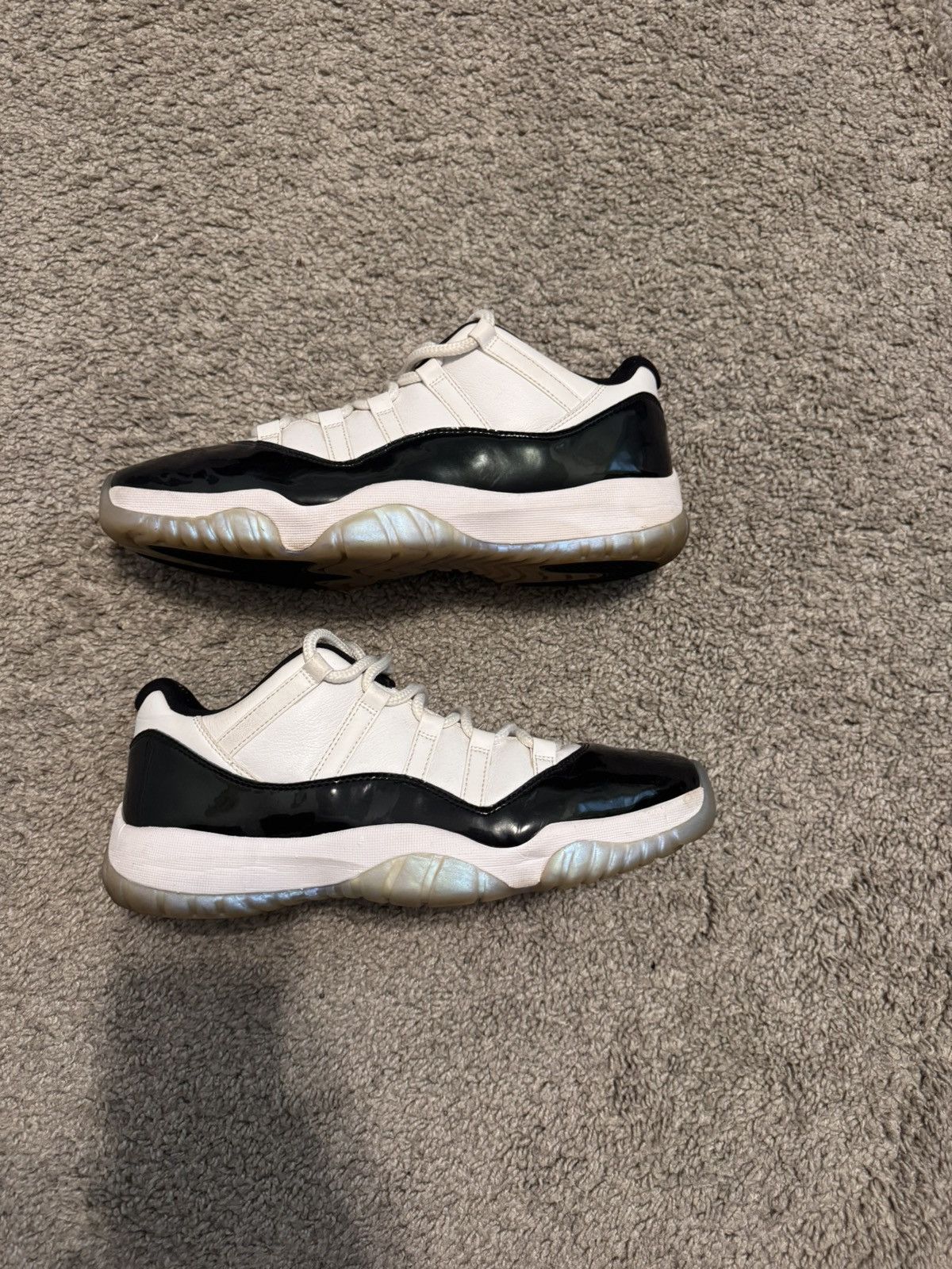 Jordan Brand Jordan 11 Retro Low Emerald Size US 11.5 / EU 44-45 - 5 Thumbnail