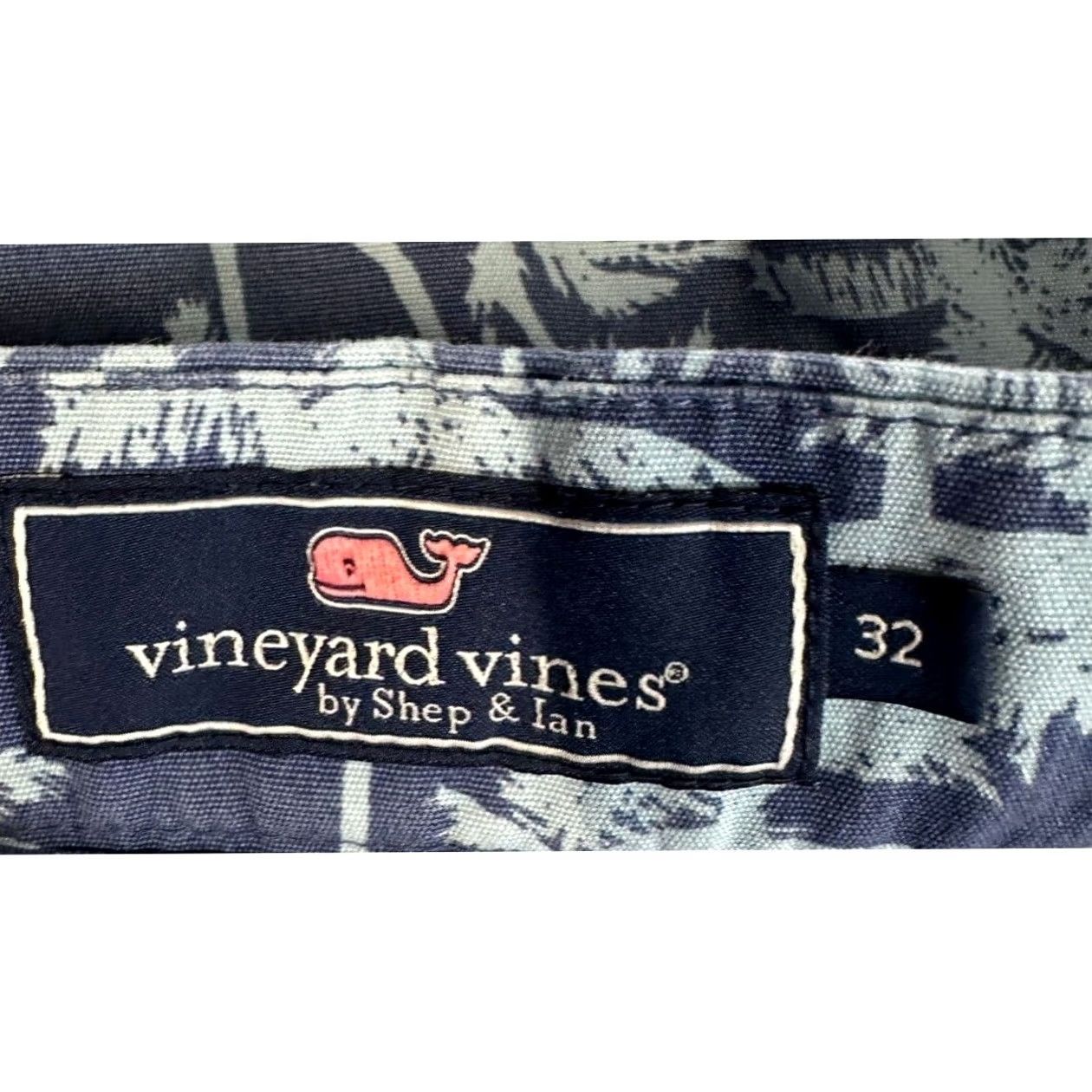 Vineyard Vines Vineyard Vines Shorts Mens 32 Blue Khakis Flat Front All Over Palm Trees Print Casual Size US 32 / EU 48 - 3 Thumbnail