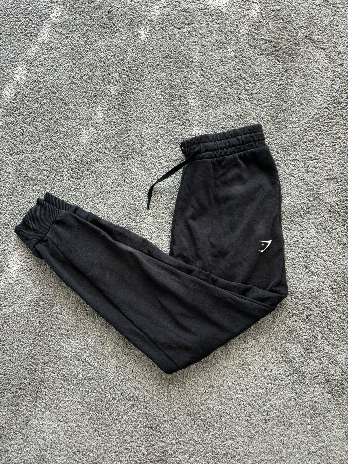 Gymshark Black gymshark crest joggers Size US 30 / EU 46 - 1 Thumbnail