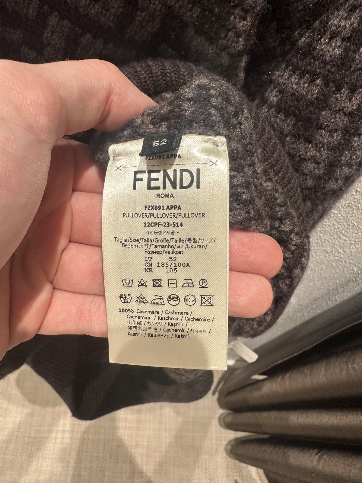 Fendi Fendi knitted sweater Size US L / EU 52-54 / 3 - 5 Thumbnail