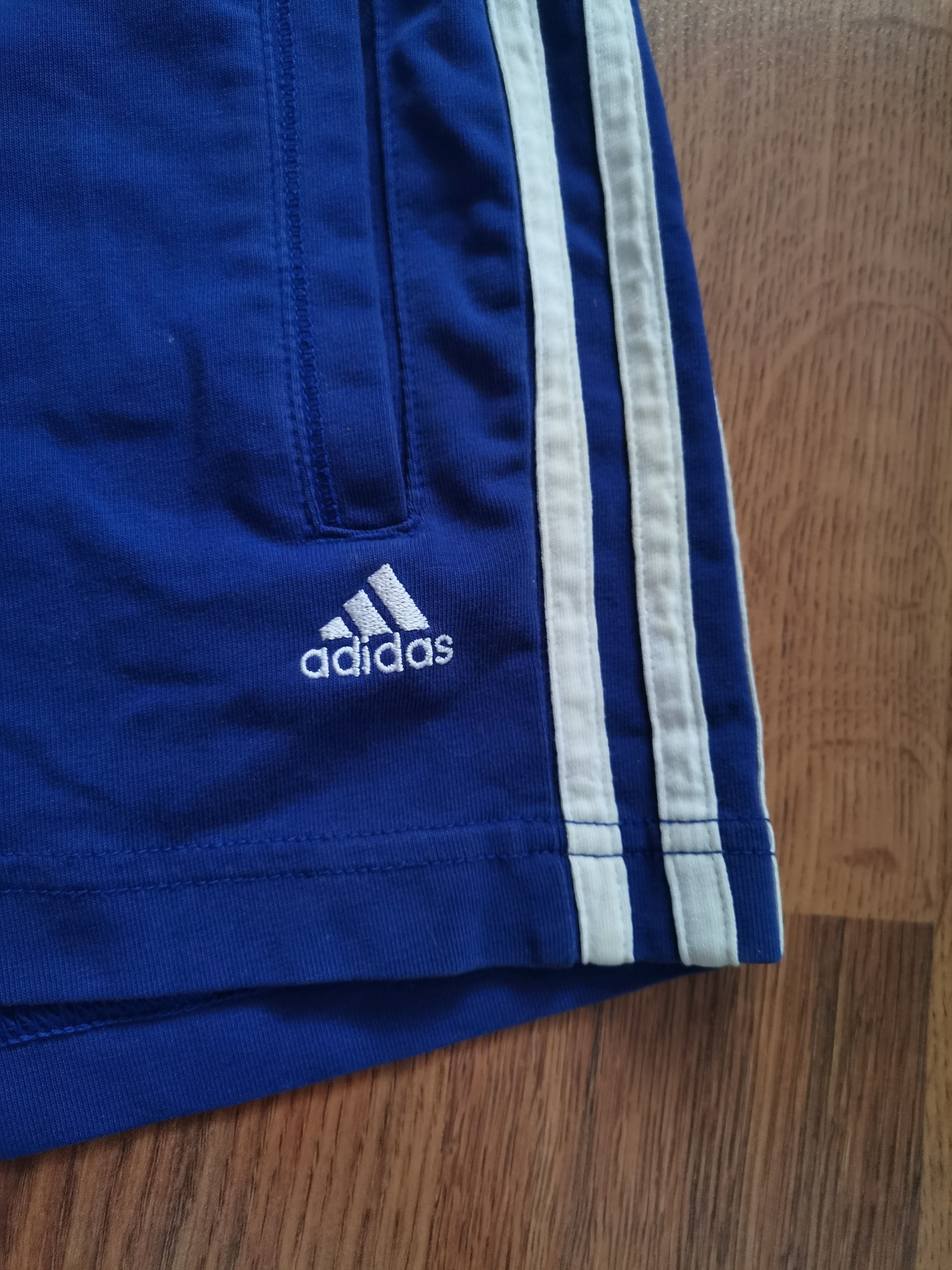 Adidas Vintage Adidas Women's Shorts Size 30" / US 8 / IT 44 - 2 Thumbnail