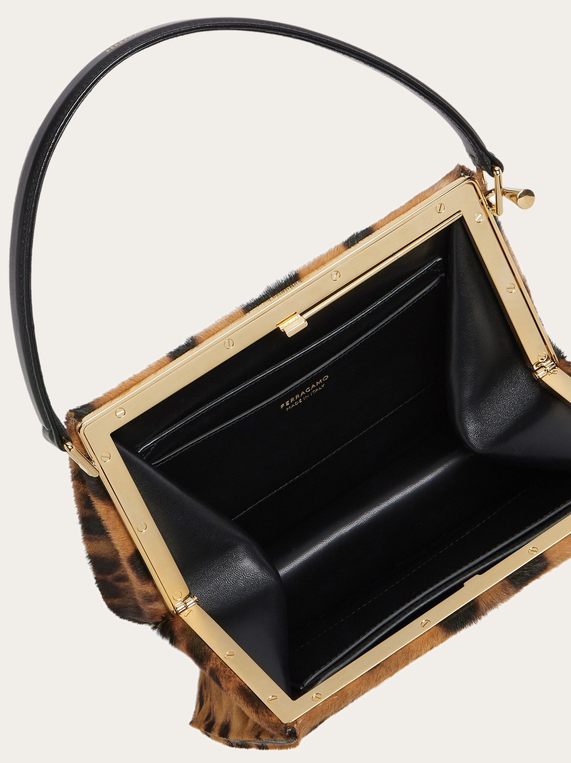 Salvatore Ferragamo o1y0426 Size : OS / Handbag in Camel/Black Size ONE SIZE - 4 Thumbnail