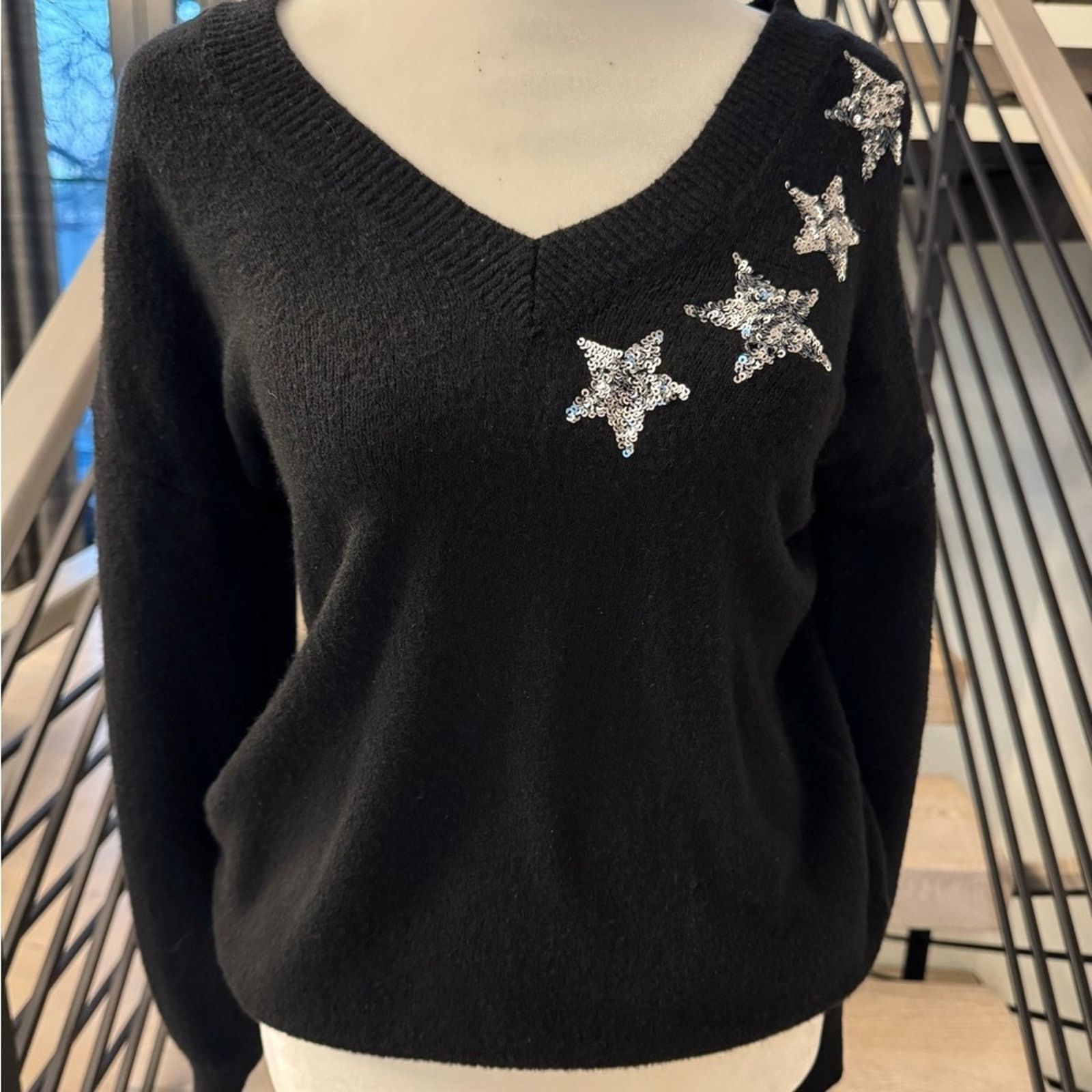 Loft LOFT Black V-Neck Sweater with Star Accents size S Size S / US 4 / IT 40 - 6 Thumbnail
