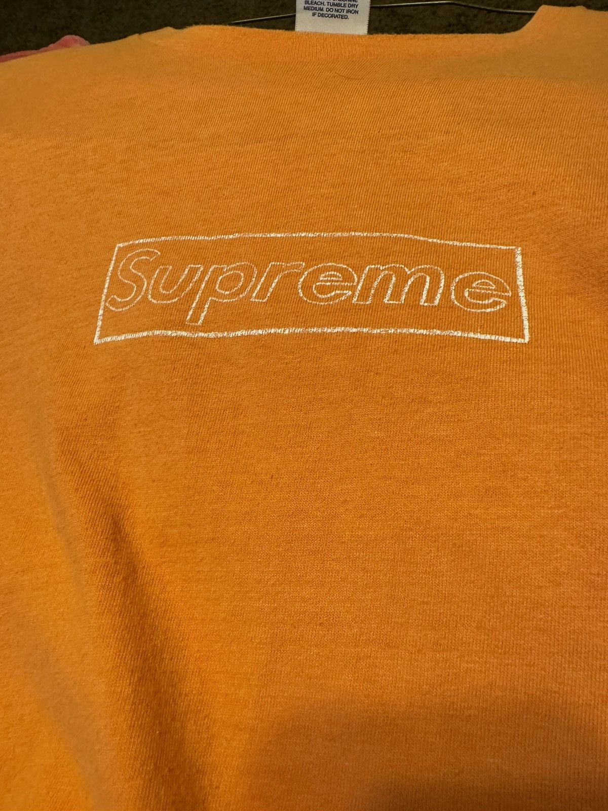 Supreme KAWS Orange Box Logo 2002 Size US M / EU 48-50 / 2 - 1 Thumbnail