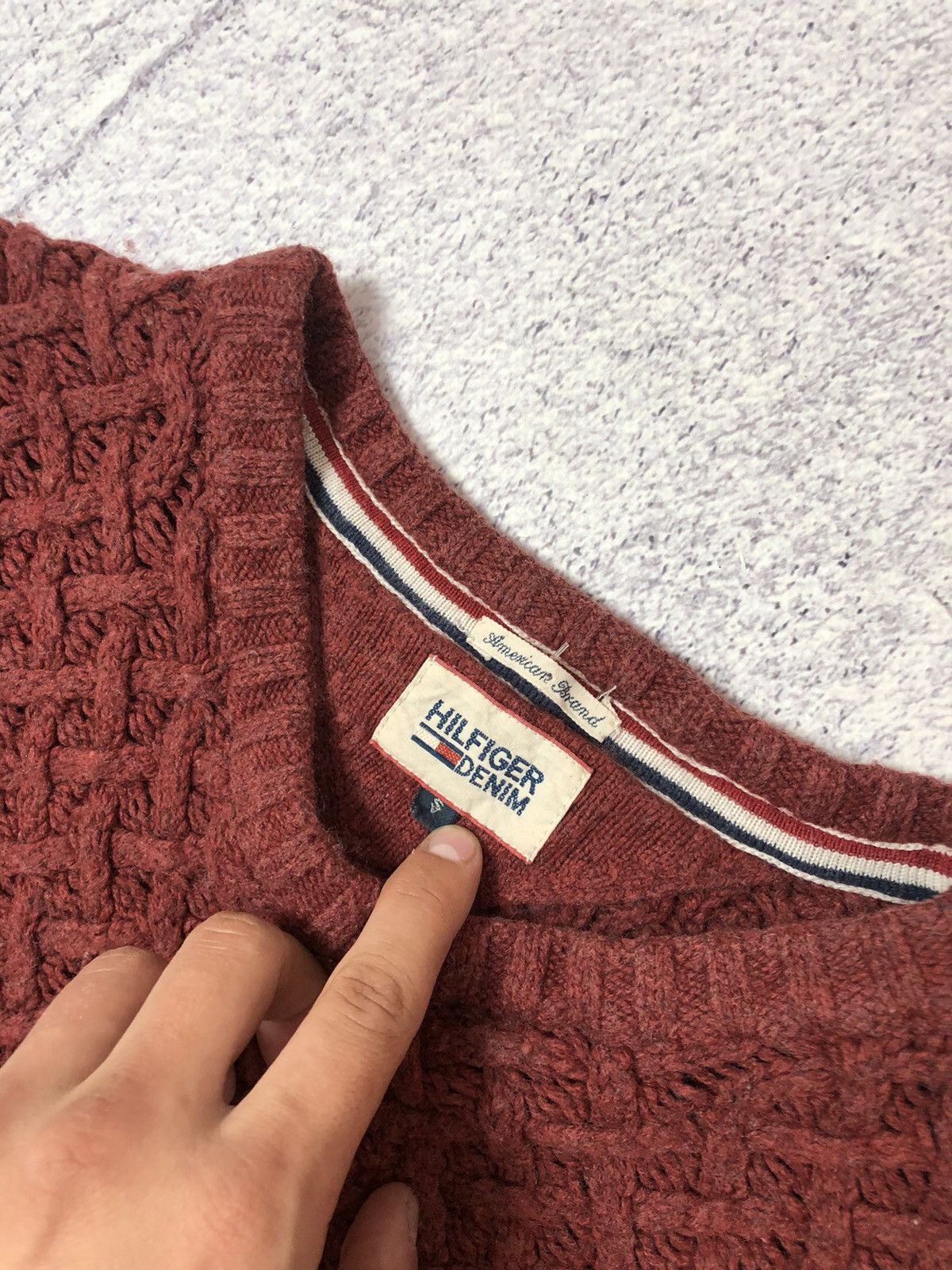 Tommy Hilfiger Sweater Tommy Hilfiger size S men’s y2k japan casual Size US S / EU 44-46 / 1 - 4 Thumbnail