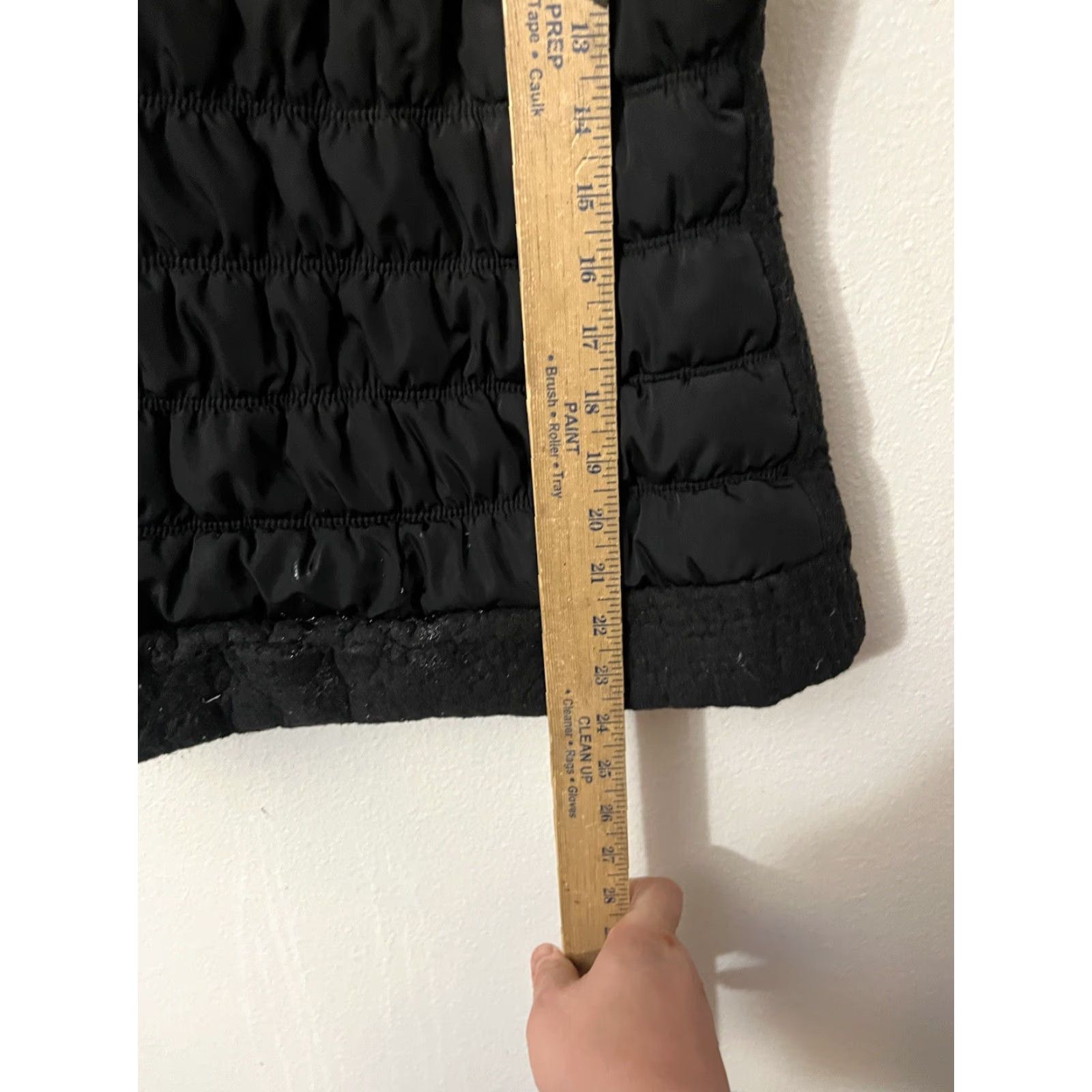 Calvin Klein Calvin Klein Performance Vest Womens Medium Puffer Black Size M / US 6-8 / IT 42-44 - 4 Thumbnail
