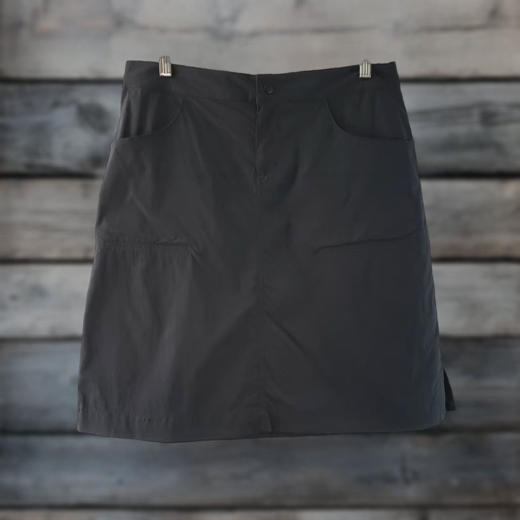 Vintage Macpac Women Skirt 10 Solid Black Pockets Nylon Blend Short A-Line Zip Spring Summer Womens Size 32" / US 10 / IT 46 - 1 Thumbnail
