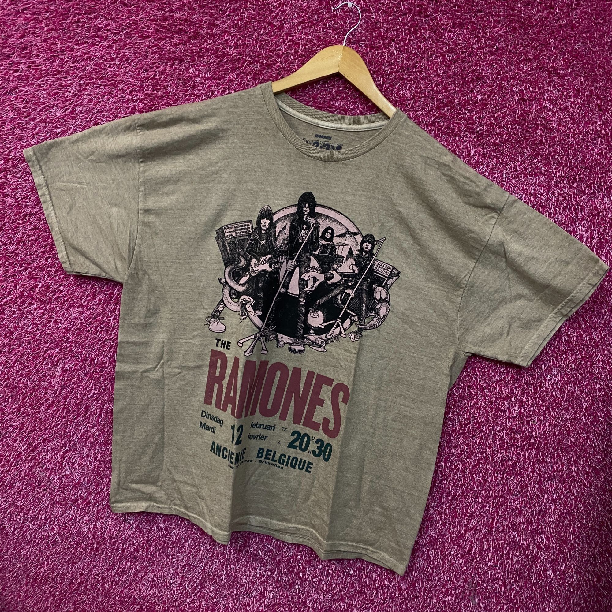 Other Ramones Belgique Concert Art Graphic T-shirt XL Size US XL / EU 56 / 4 - 3 Thumbnail