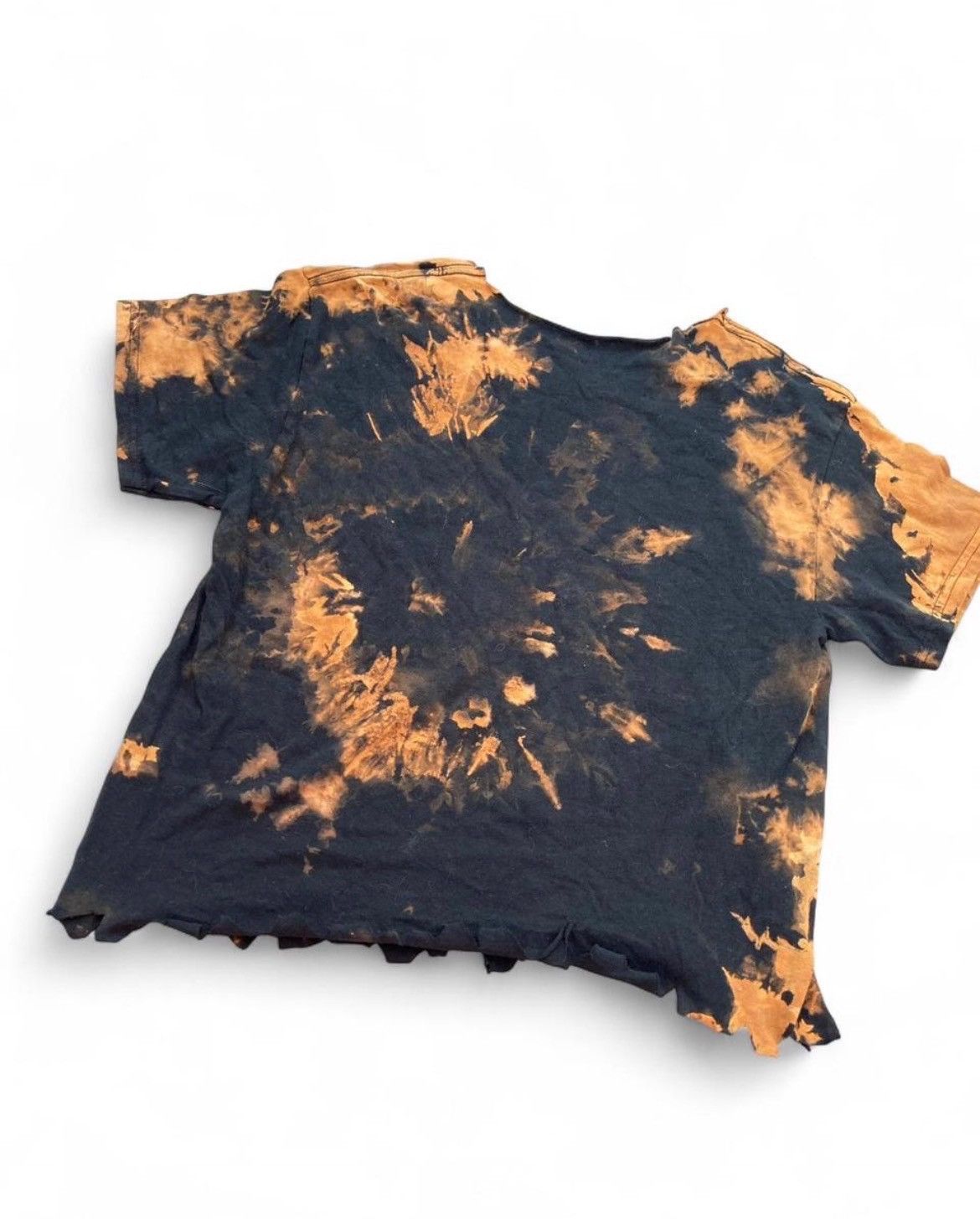 Vintage Y2K Bleached Tie Dye Croptop “Its Not a trick” Size Large Size US L / EU 52-54 / 3 - 2 Thumbnail