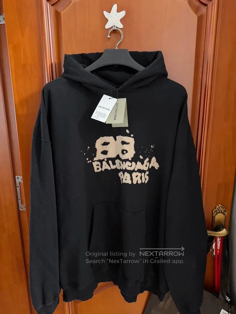 Balenciaga Balenciaga Blurred Logo Sweatshirt Size US S / EU 44-46 / 1 - 1 Thumbnail