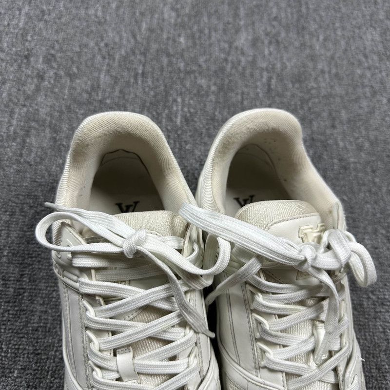 Louis Vuitton Louis Vuitton Casual White Sneakers - Size US 8.5 / EU 41-42 - 9 Thumbnail