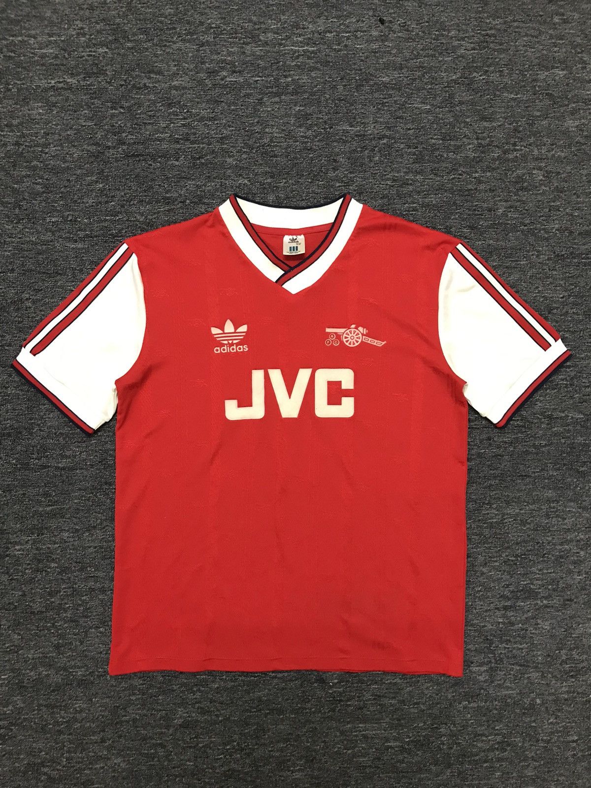 image of Vintage 86/87 Arsenal Jvc Adidas Jersey in Red, Men's (Size Small)