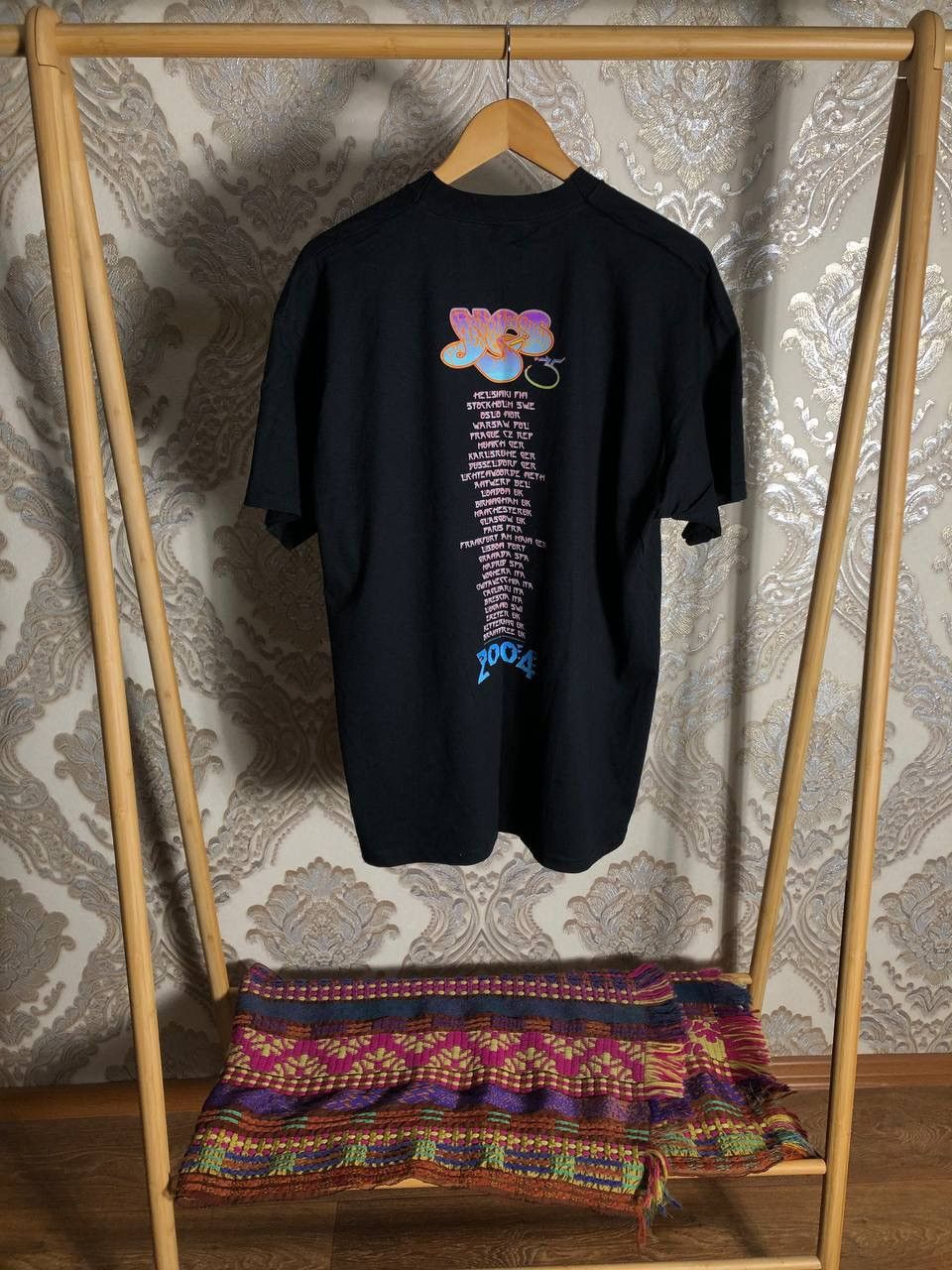Band Tees VINTAGE ROGER DEAN & YES TOUR ROCK T-SHIRT ALBUM METAL 90s Size US XL / EU 56 / 4 - 6 Thumbnail
