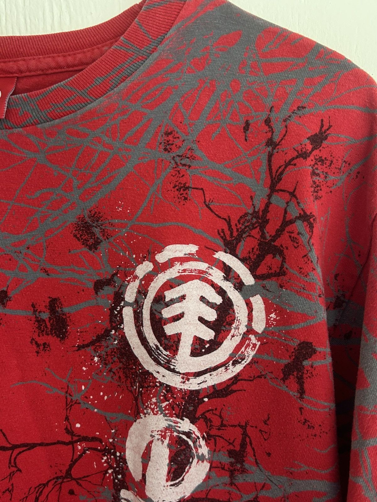 Element Vintage Element Skateboards Tree Graphic Red T-shirt Size US M / EU 48-50 / 2 - 5 Thumbnail
