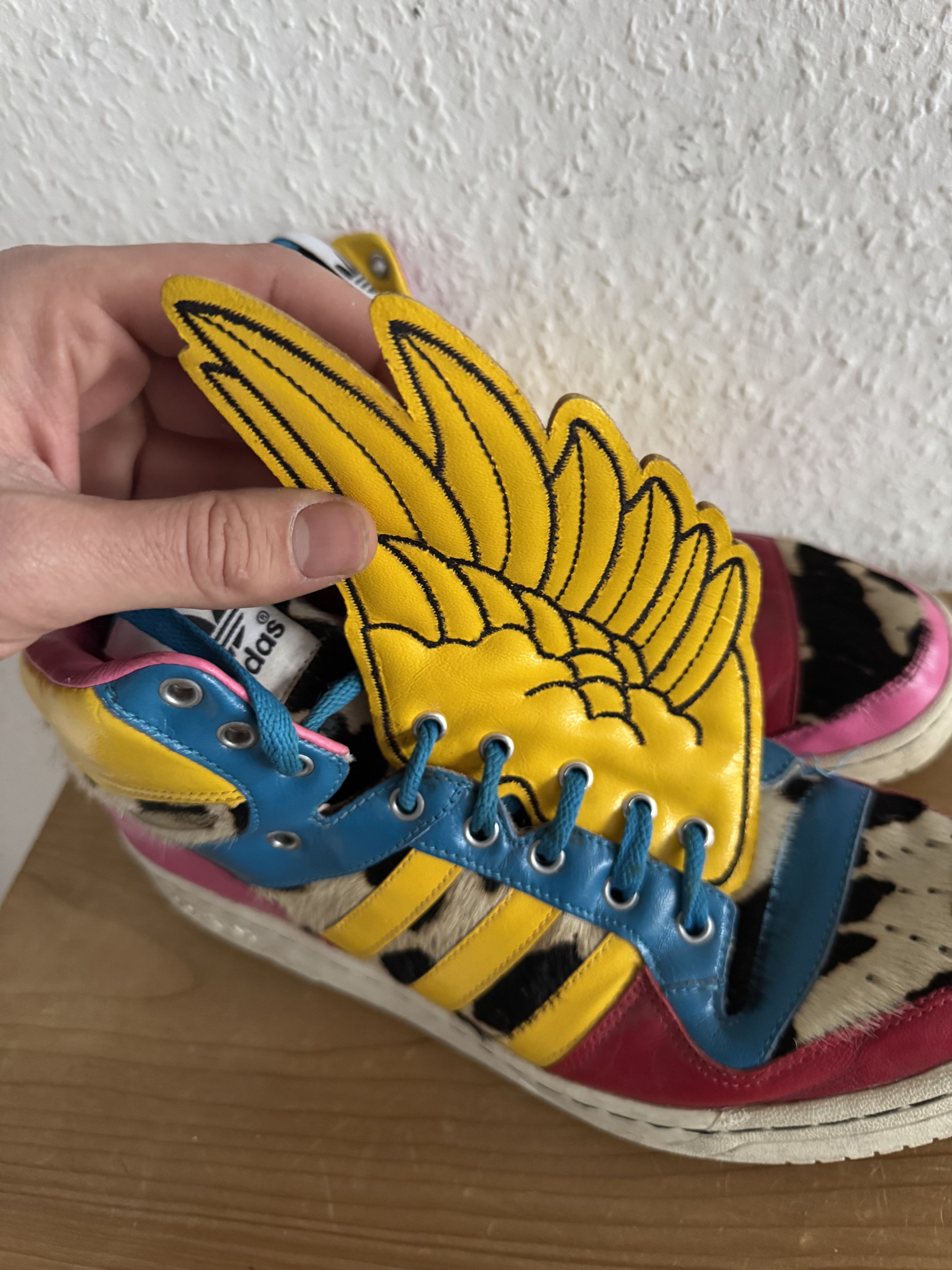 Adidas × Jeremy Scott 2NE1 Wings High Top Sneakers Size US 9.5 / EU 42-43 - 8 Thumbnail