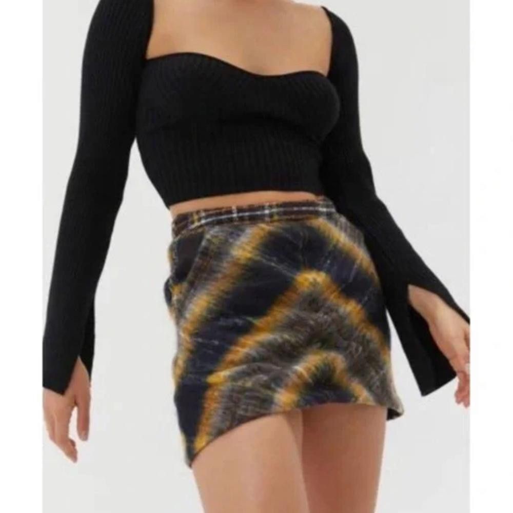 Urban Outfitters Urban Outfitters l Journey Wool Pelmet Mini Skirt Size Small Size 28" / US 6 / IT 42 - 10 Thumbnail