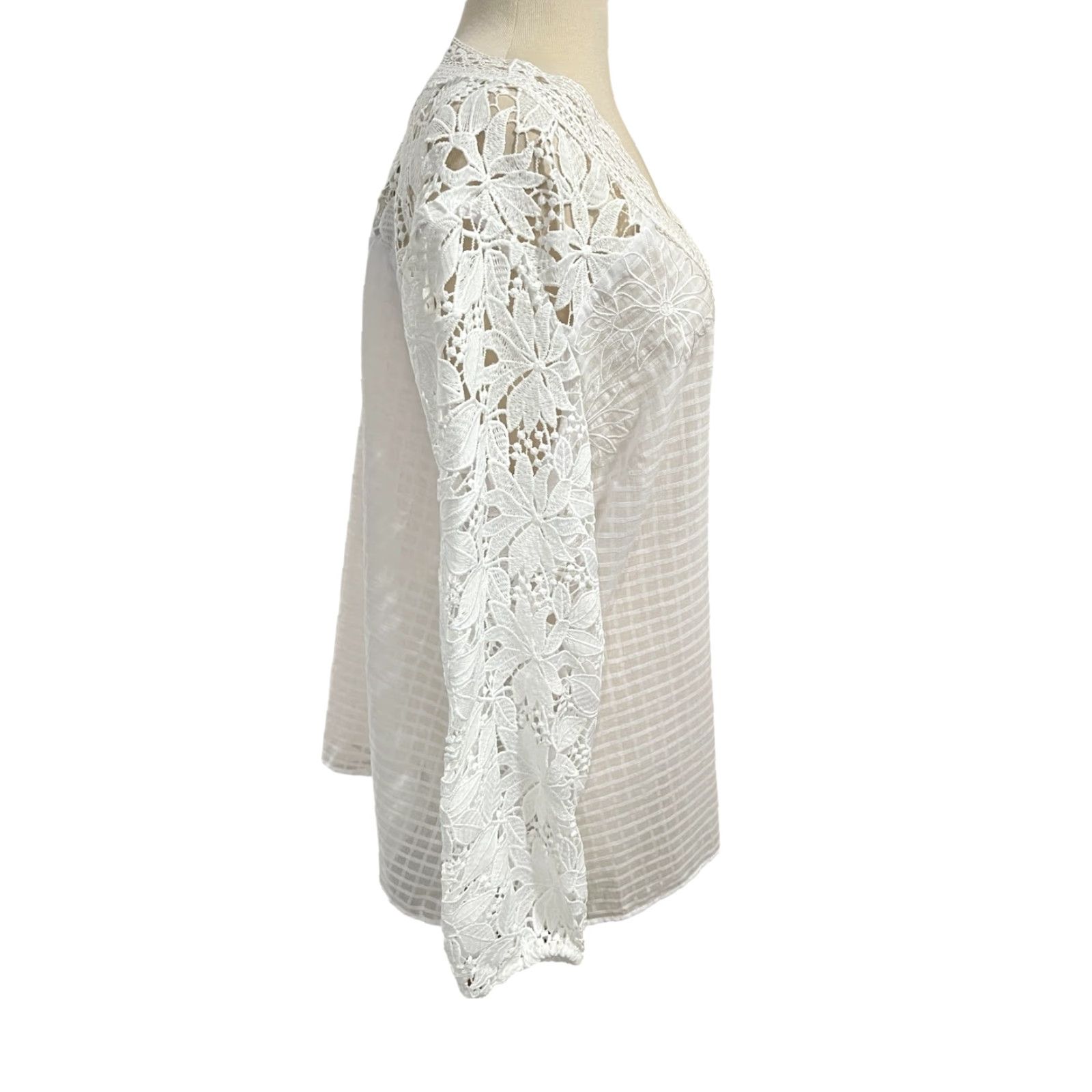 Vintage Chicos Blouse Floral Lace Sleeve Ivory NWT Size L Womens Size L / US 10 / IT 46 - 4 Thumbnail