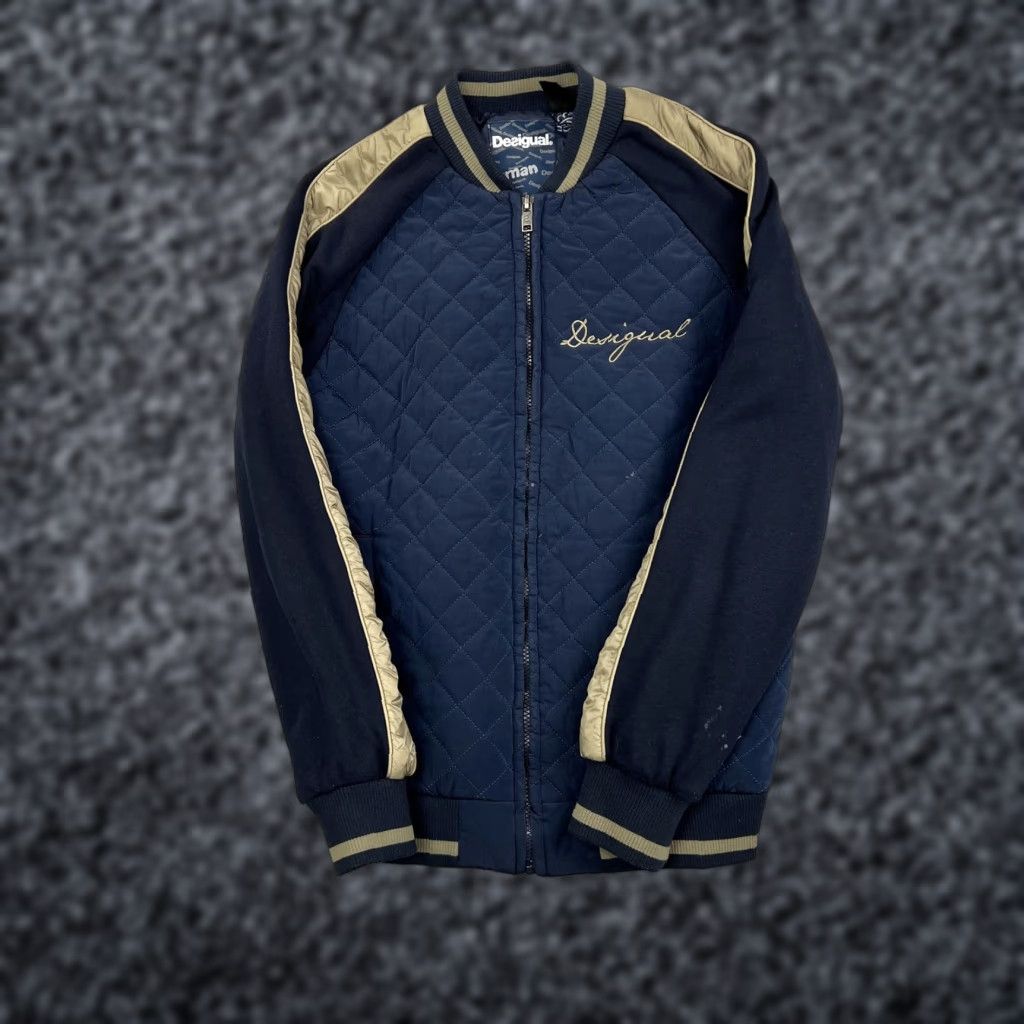 Desigual Desigual Jacket Mens Small Blue Navy Quilted Bomber Full Zip Gold Stripe Pockets Size US S / EU 44-46 / 1 - 1 Thumbnail